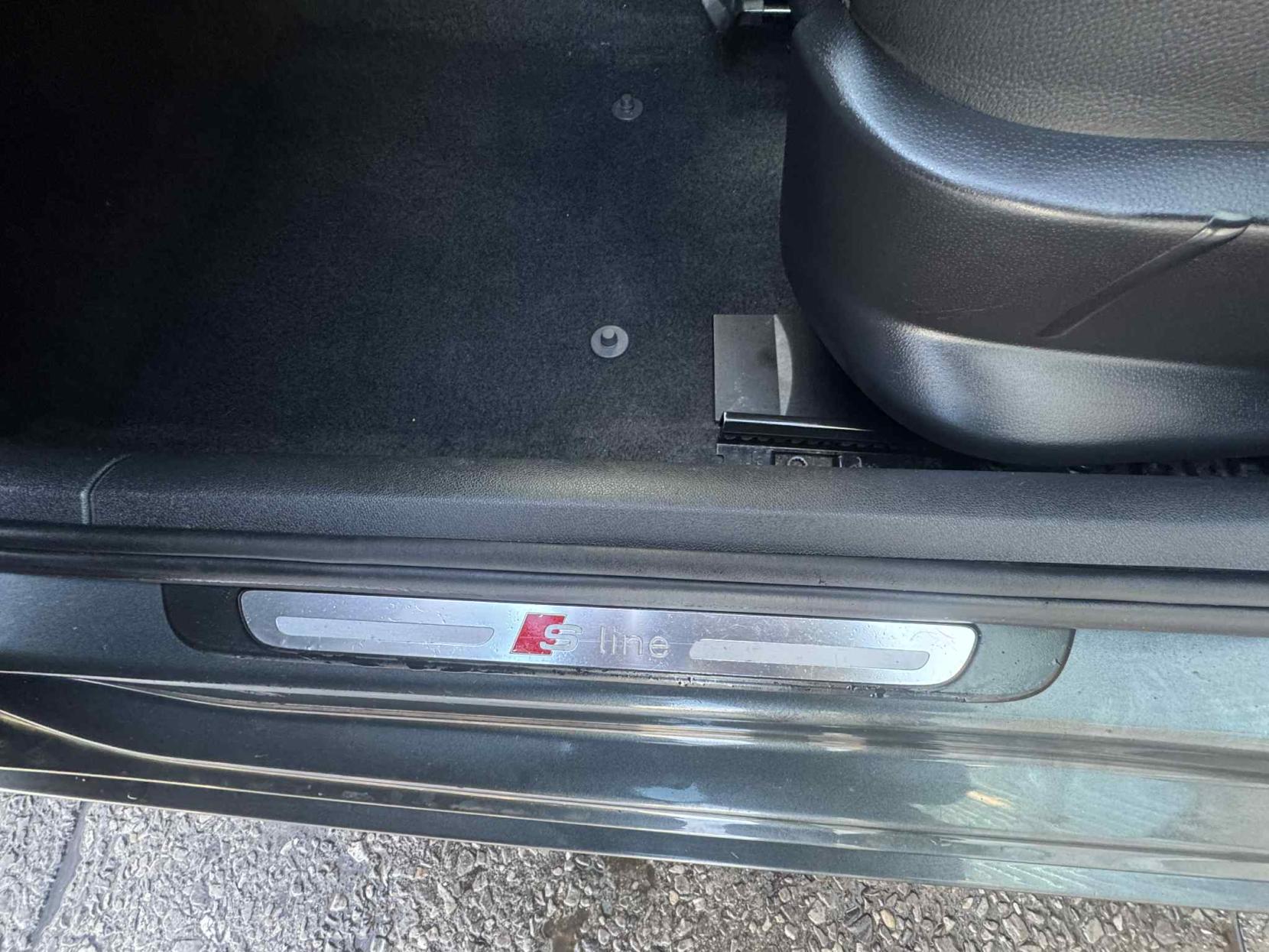 Audi A1 2.0 TDI S line Sportback 5dr Diesel Manual Euro 5 (s/s) (143 ps)