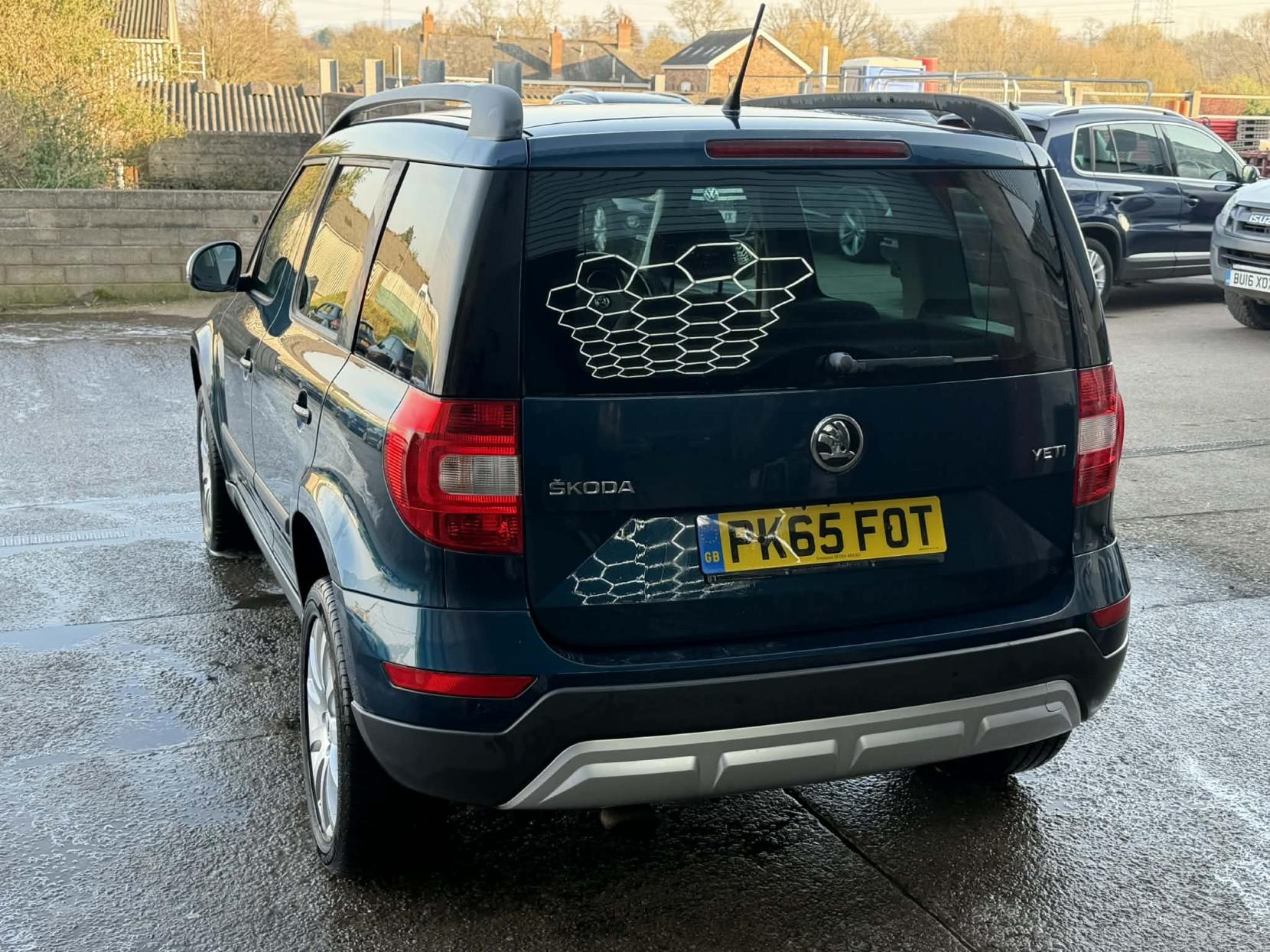 Skoda Yeti 1.2 TSI SE Outdoor 5dr Petrol DSG Euro 6 (s/s) (110 ps)