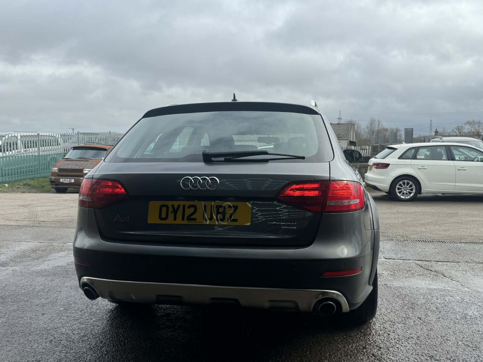 Audi A4 Allroad 3.0 TDI V6 Estate 5dr Diesel S Tronic quattro Euro 5 (s/s) (245 ps)