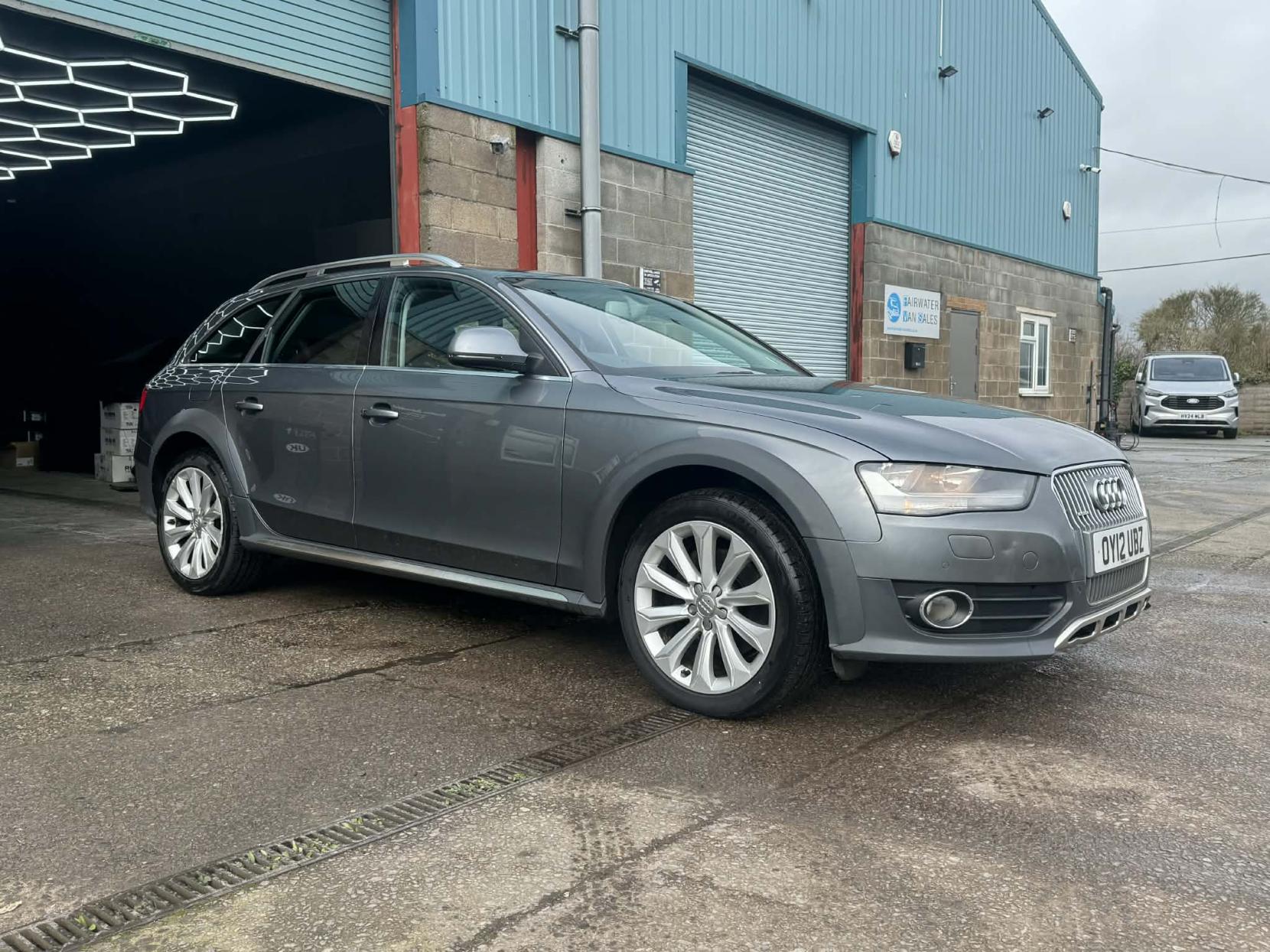 Audi A4 Allroad 3.0 TDI V6 Estate 5dr Diesel S Tronic quattro Euro 5 (s/s) (245 ps)