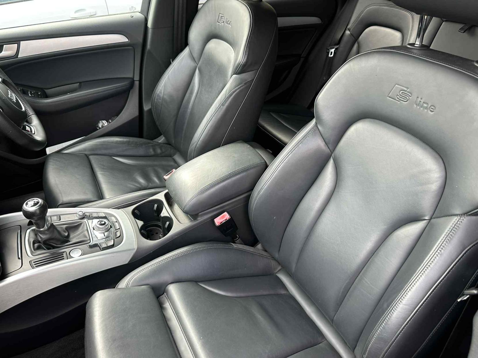 Audi Q5 2.0 TDI S line Plus SUV 5dr Diesel Manual quattro Euro 5 (s/s) (150 ps)