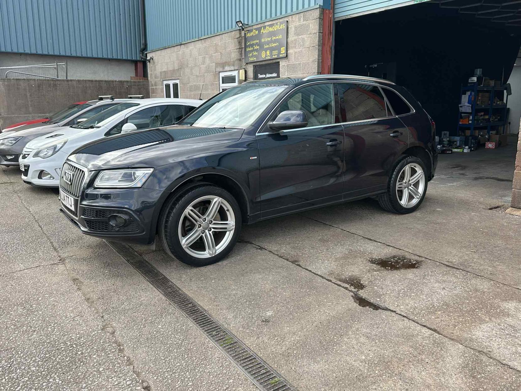 Audi Q5 2.0 TDI S line Plus SUV 5dr Diesel Manual quattro Euro 5 (s/s) (150 ps)