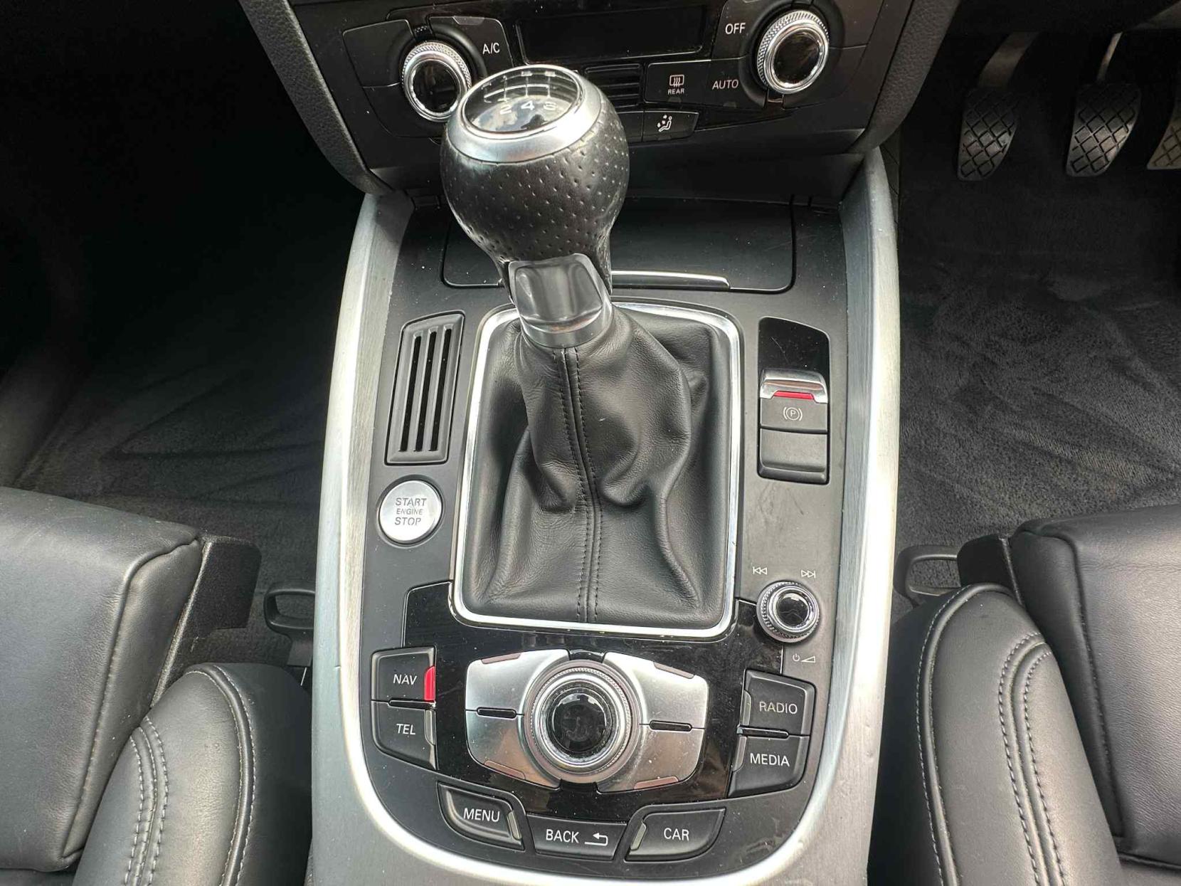 Audi Q5 2.0 TDI S line Plus SUV 5dr Diesel Manual quattro Euro 5 (s/s) (150 ps)