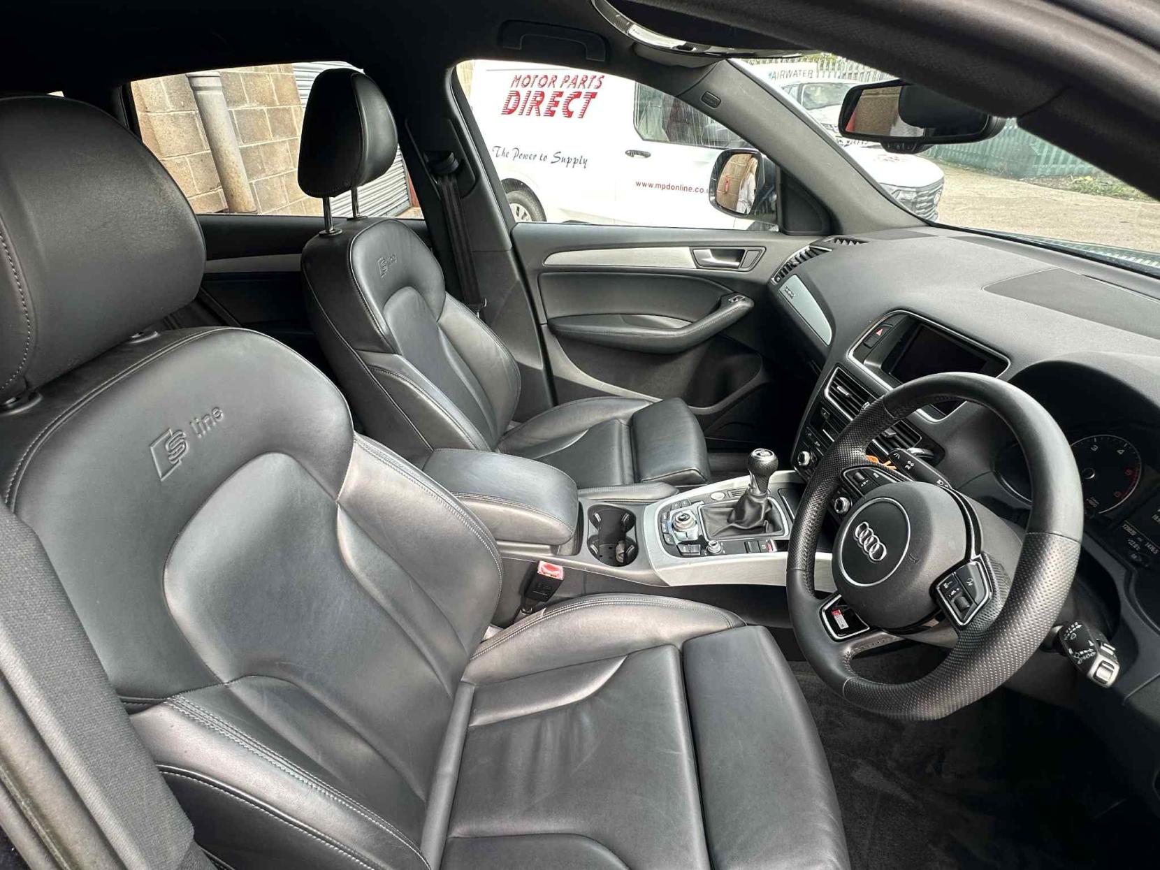 Audi Q5 2.0 TDI S line Plus SUV 5dr Diesel Manual quattro Euro 5 (s/s) (150 ps)