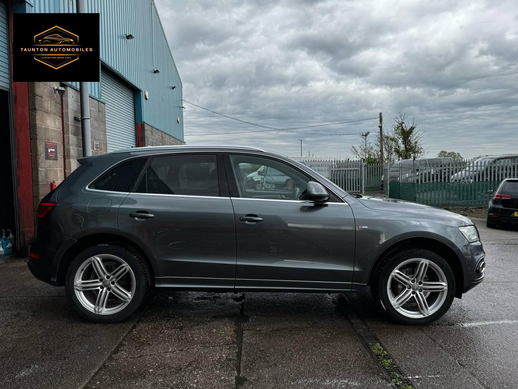 Audi Q5 2.0 TDI S line Plus SUV 5dr Diesel Manual quattro Euro 5 (s/s) (143 ps)