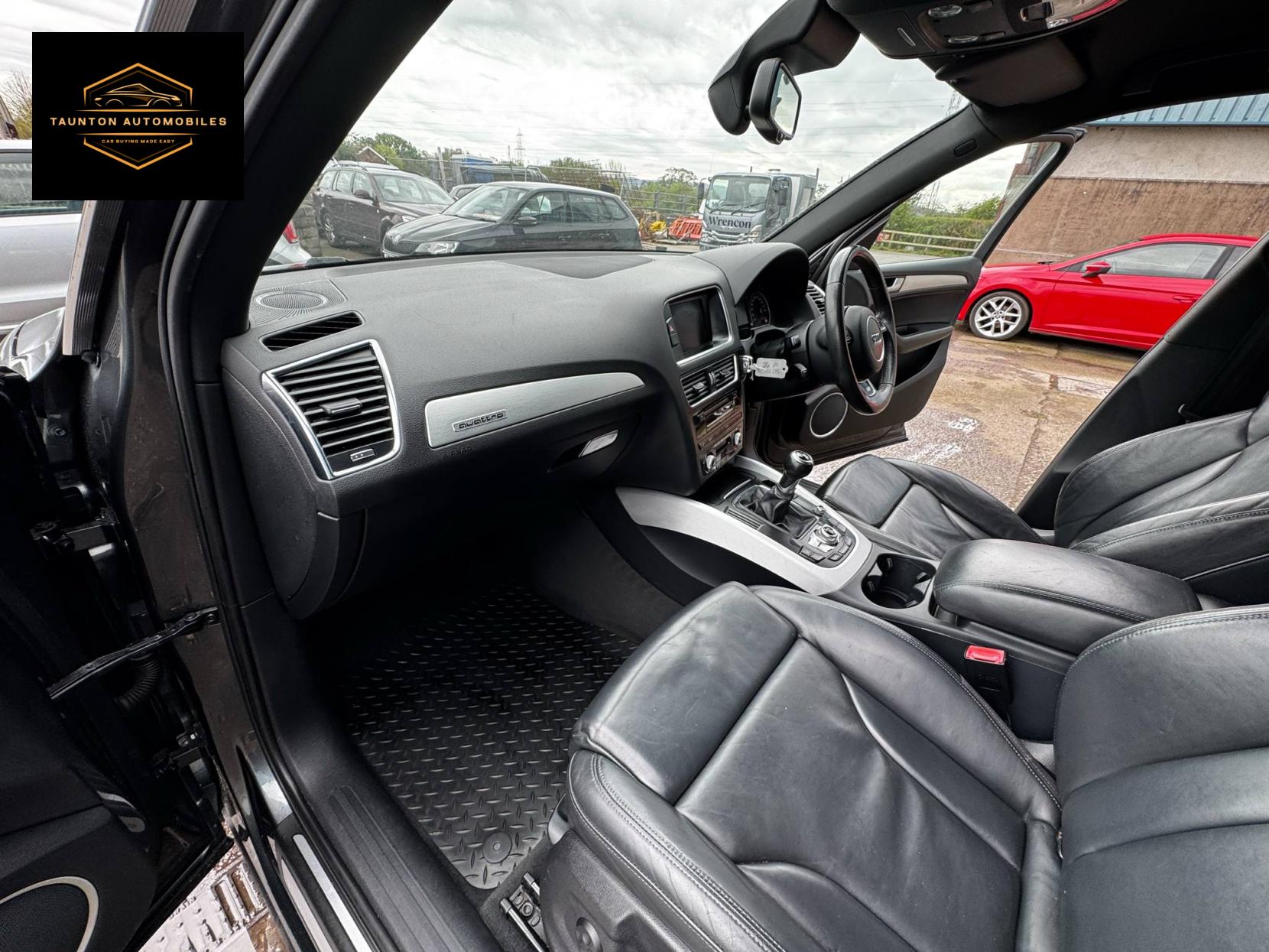 Audi Q5 2.0 TDI S line Plus SUV 5dr Diesel Manual quattro Euro 5 (s/s) (143 ps)