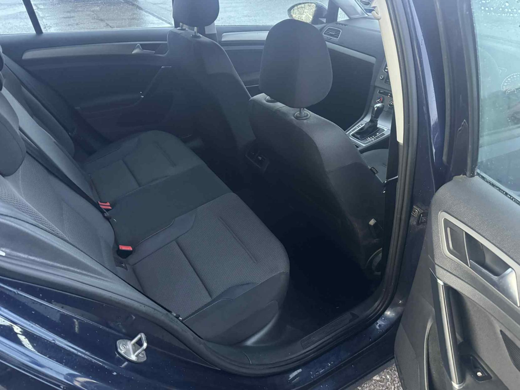 Volkswagen Golf 2.0 TDI BlueMotion Tech SE Estate 5dr Diesel DSG Euro 5 (s/s) (150 ps)