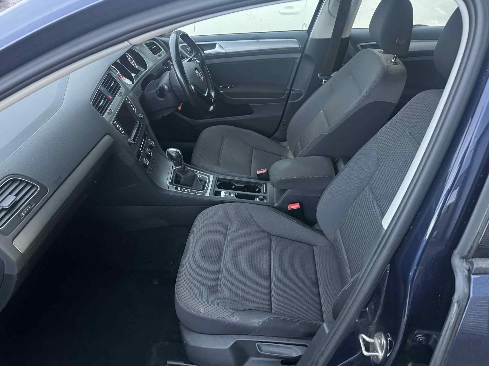 Volkswagen Golf 2.0 TDI BlueMotion Tech SE Estate 5dr Diesel DSG Euro 5 (s/s) (150 ps)