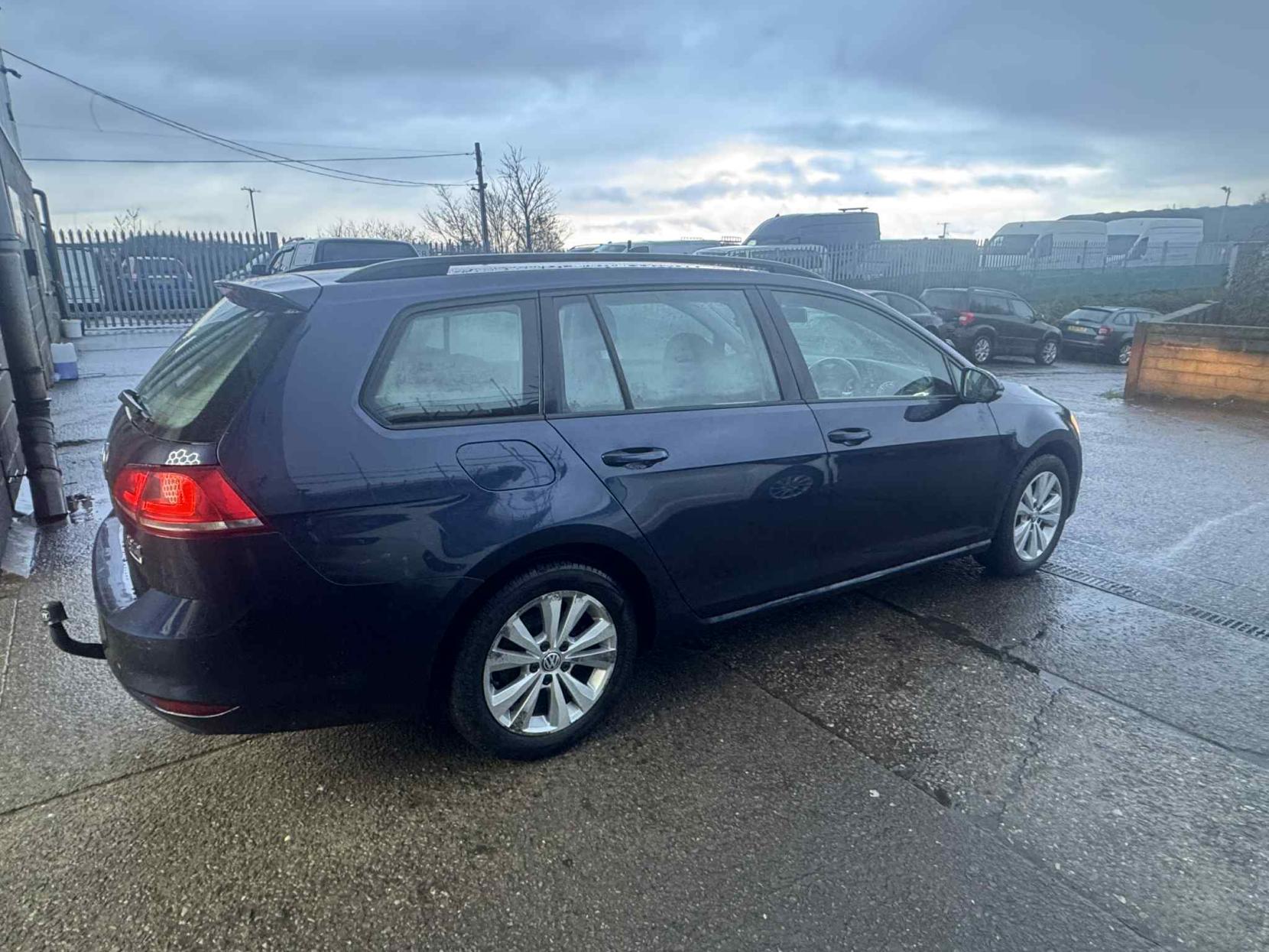 Volkswagen Golf 2.0 TDI BlueMotion Tech SE Estate 5dr Diesel DSG Euro 5 (s/s) (150 ps)