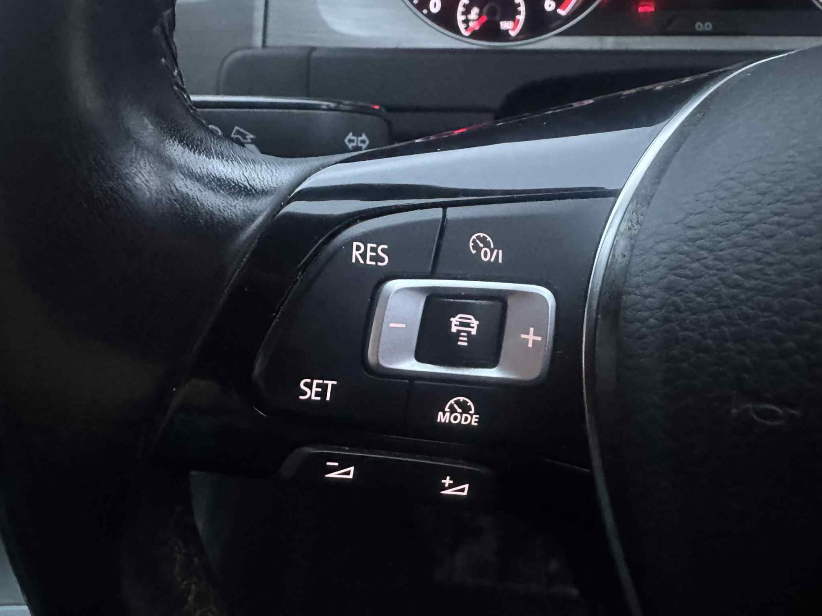 Volkswagen Golf 2.0 TDI BlueMotion Tech SE Estate 5dr Diesel DSG Euro 5 (s/s) (150 ps)