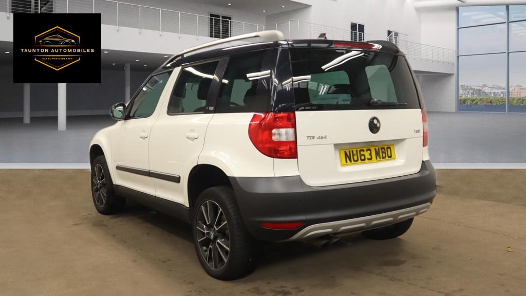 Skoda Yeti 2.0 TDI Adventure SUV 5dr Diesel Manual 4WD Euro 5 (140 ps)