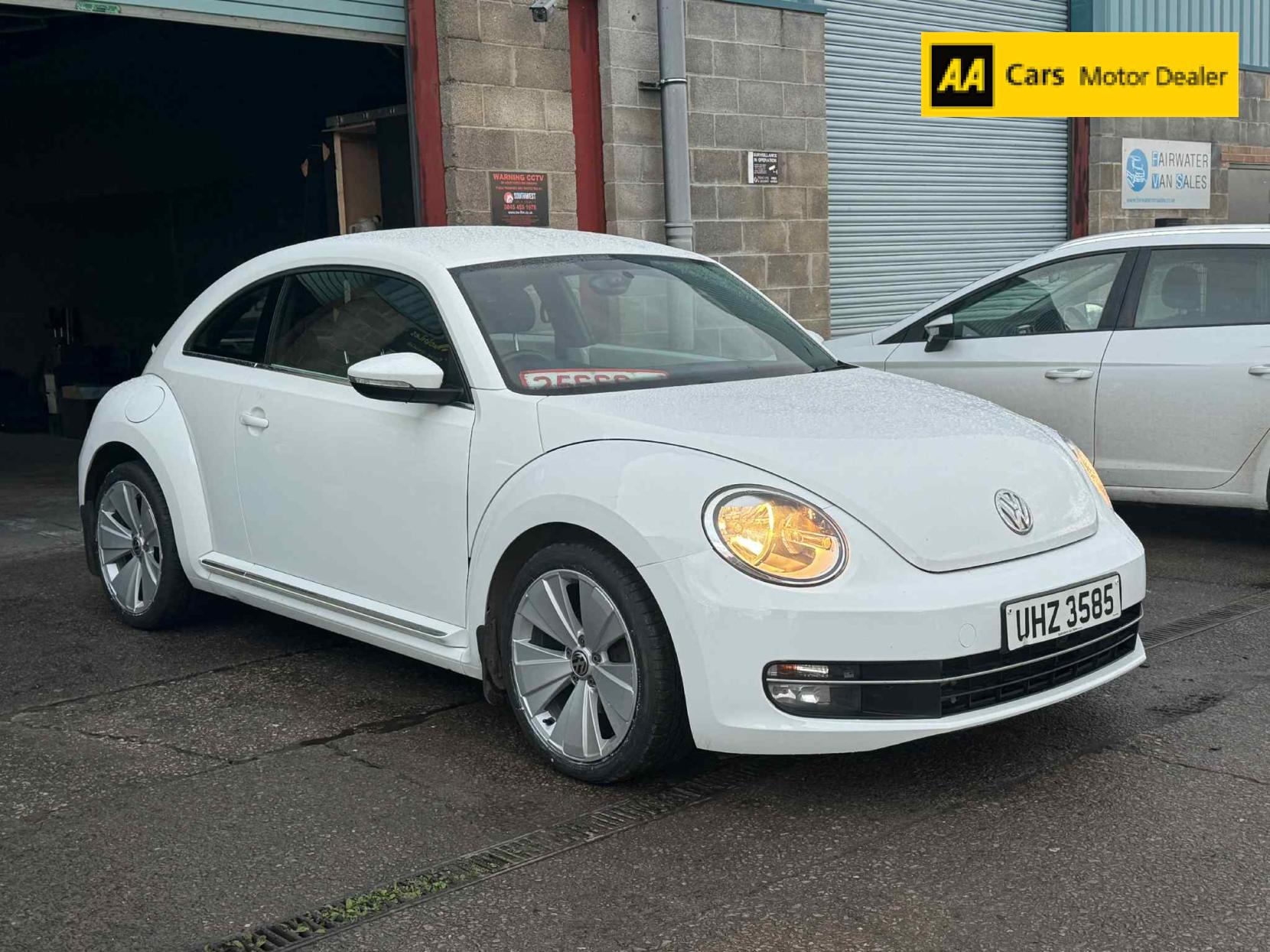 Volkswagen Beetle 2.0 TDI BlueMotion Tech Design Hatchback 3dr Diesel Manual Euro 6 (s/s) (110 ps)