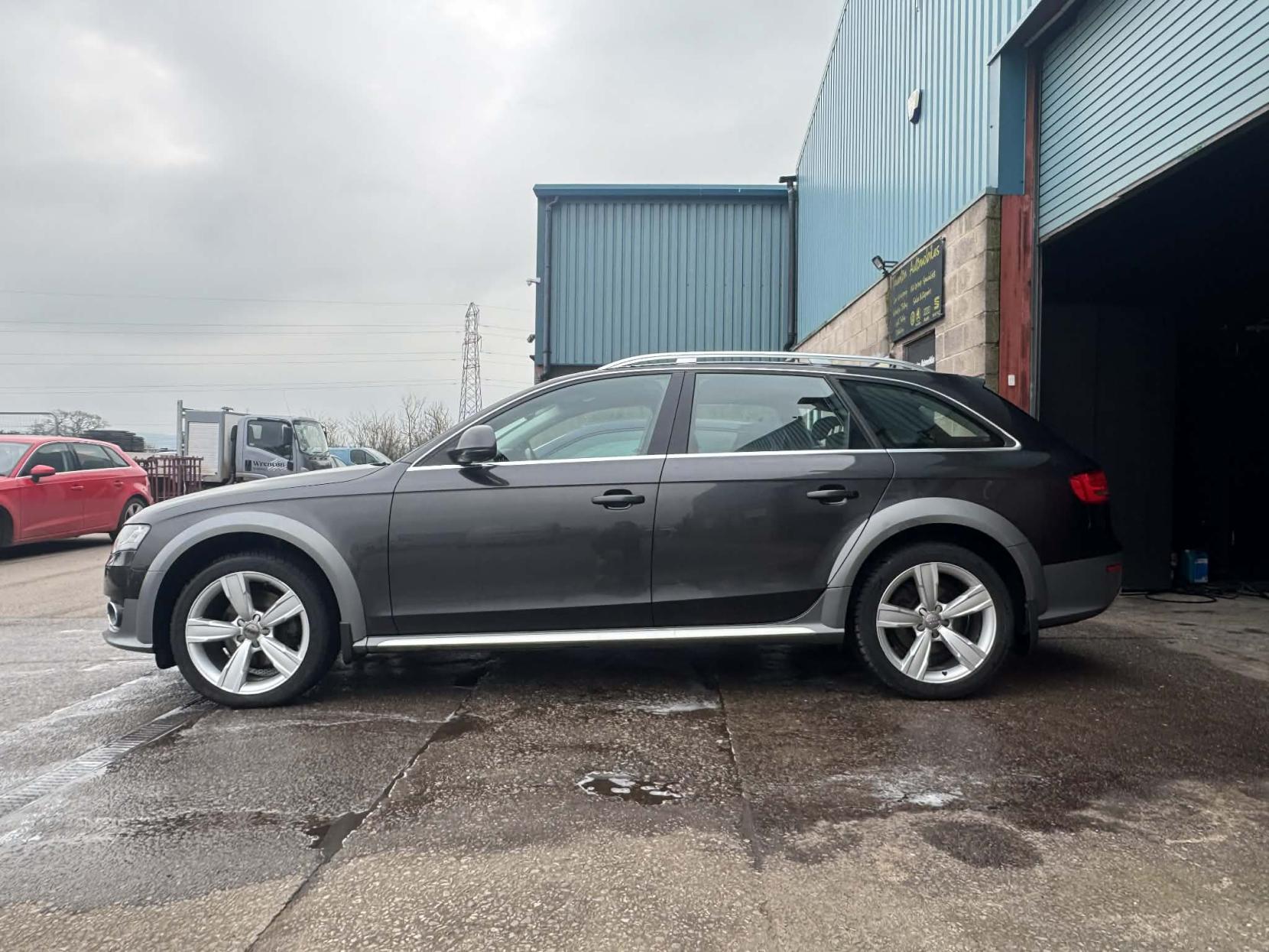 Audi A4 Allroad 2.0 TDI Estate 5dr Diesel Manual quattro Euro 5 (s/s) (170 ps)