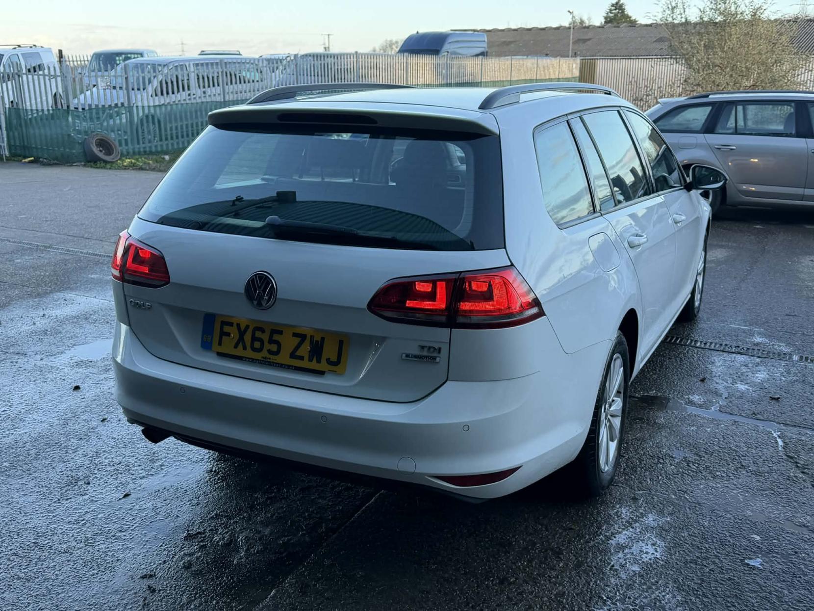 Volkswagen Golf 1.6 TDI BlueMotion Tech SE Estate 5dr Diesel Manual Euro 6 (s/s) (110 ps)