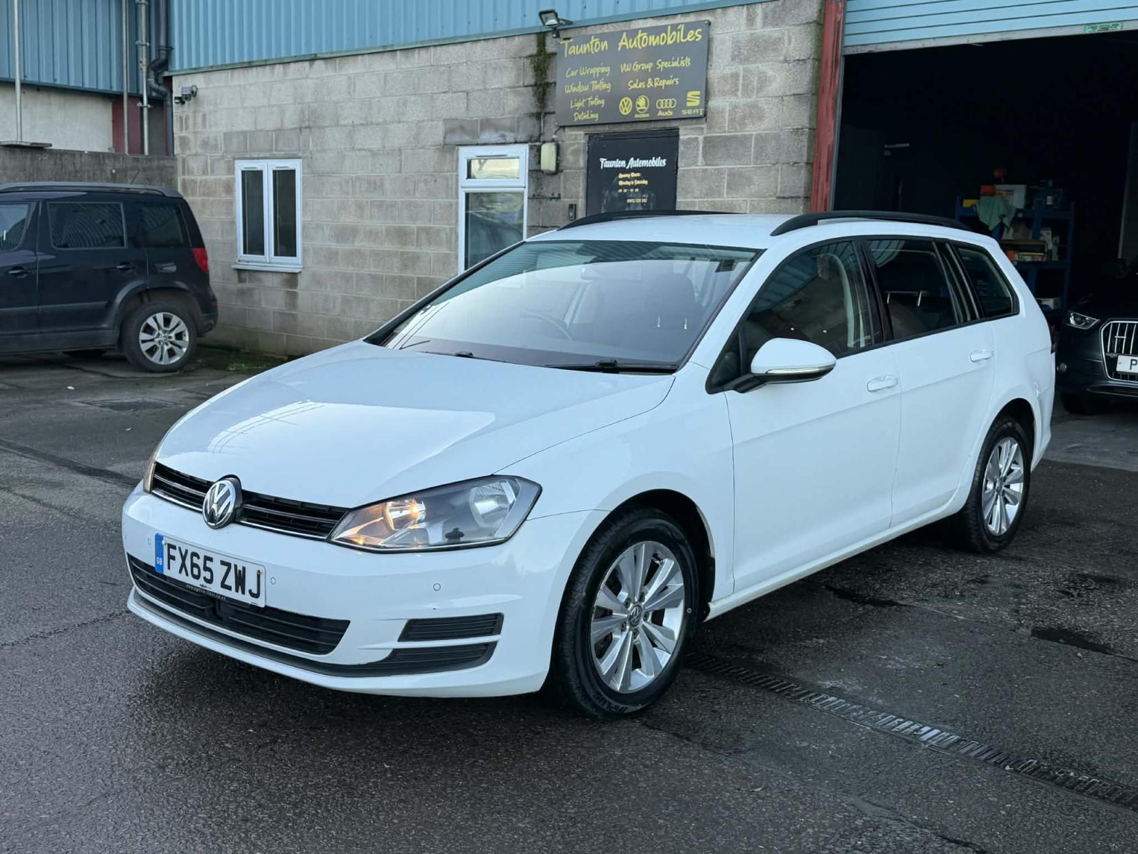 Volkswagen Golf 1.6 TDI BlueMotion Tech SE Estate 5dr Diesel Manual Euro 6 (s/s) (110 ps)