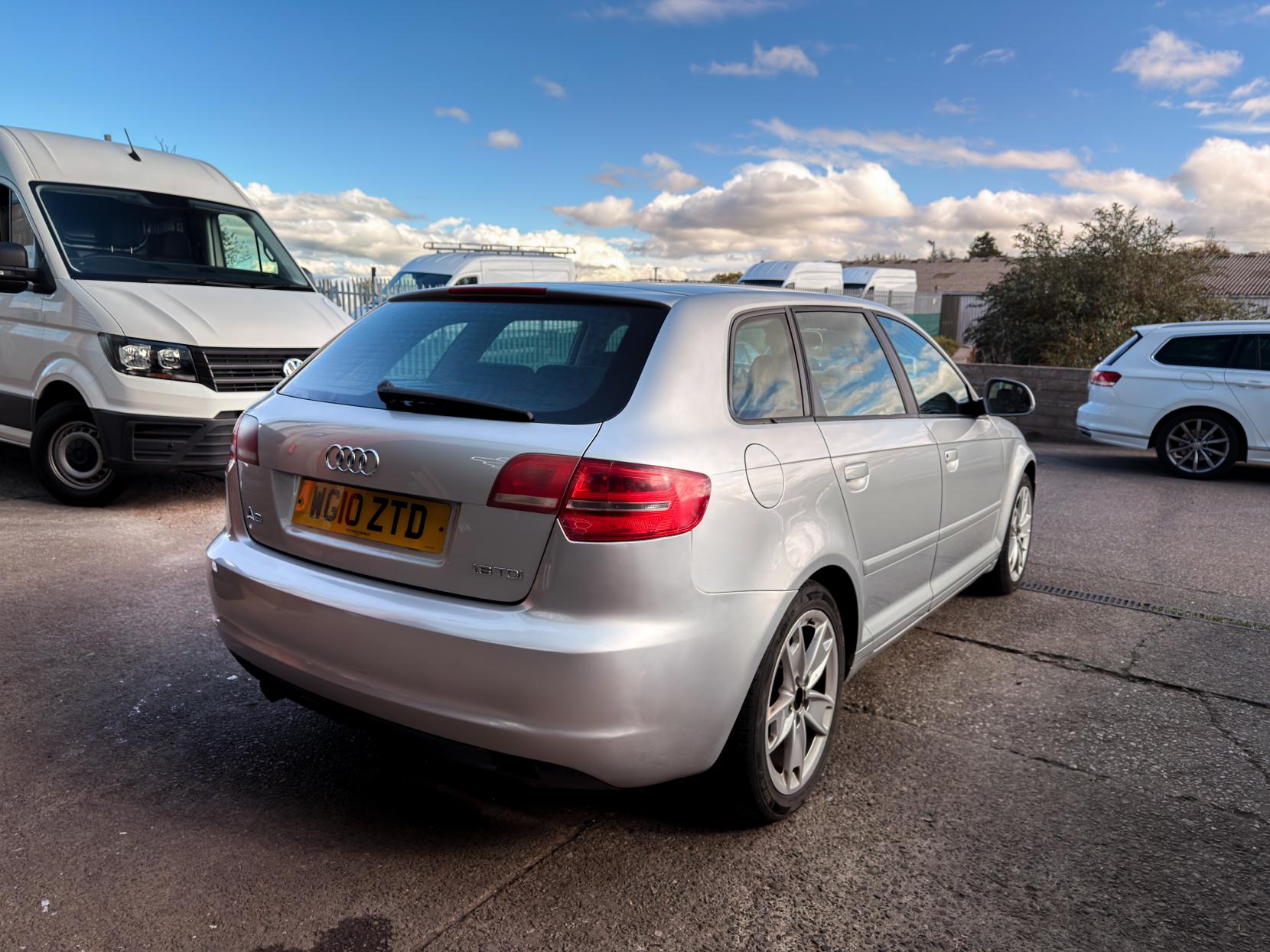 Audi A3 1.6 TDI Sport Sportback 5dr Diesel Manual Euro 5 (s/s) (105 ps)