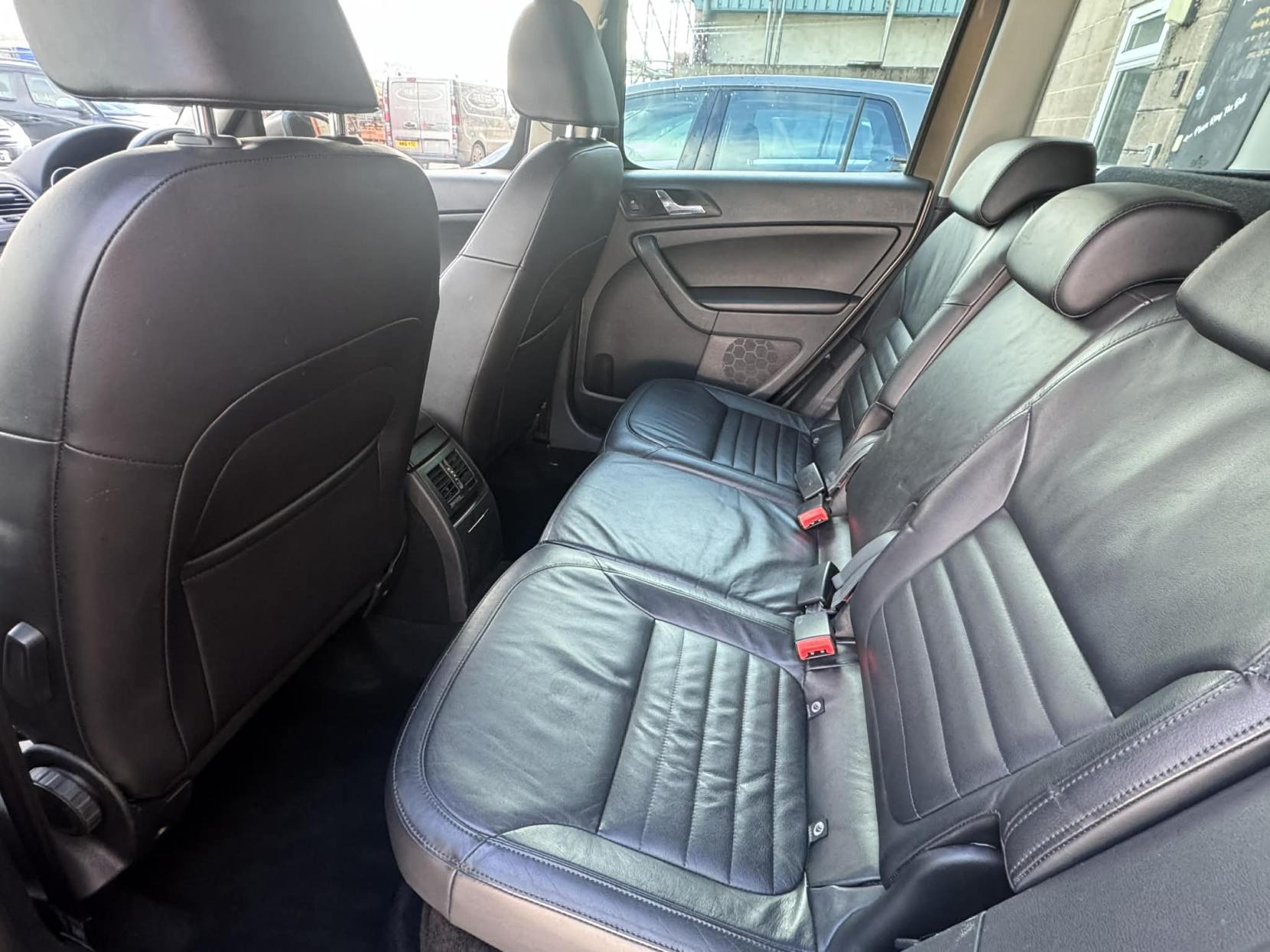 Skoda Yeti 2.0 TDI Elegance SUV 5dr Diesel Manual Euro 5 (110 ps)