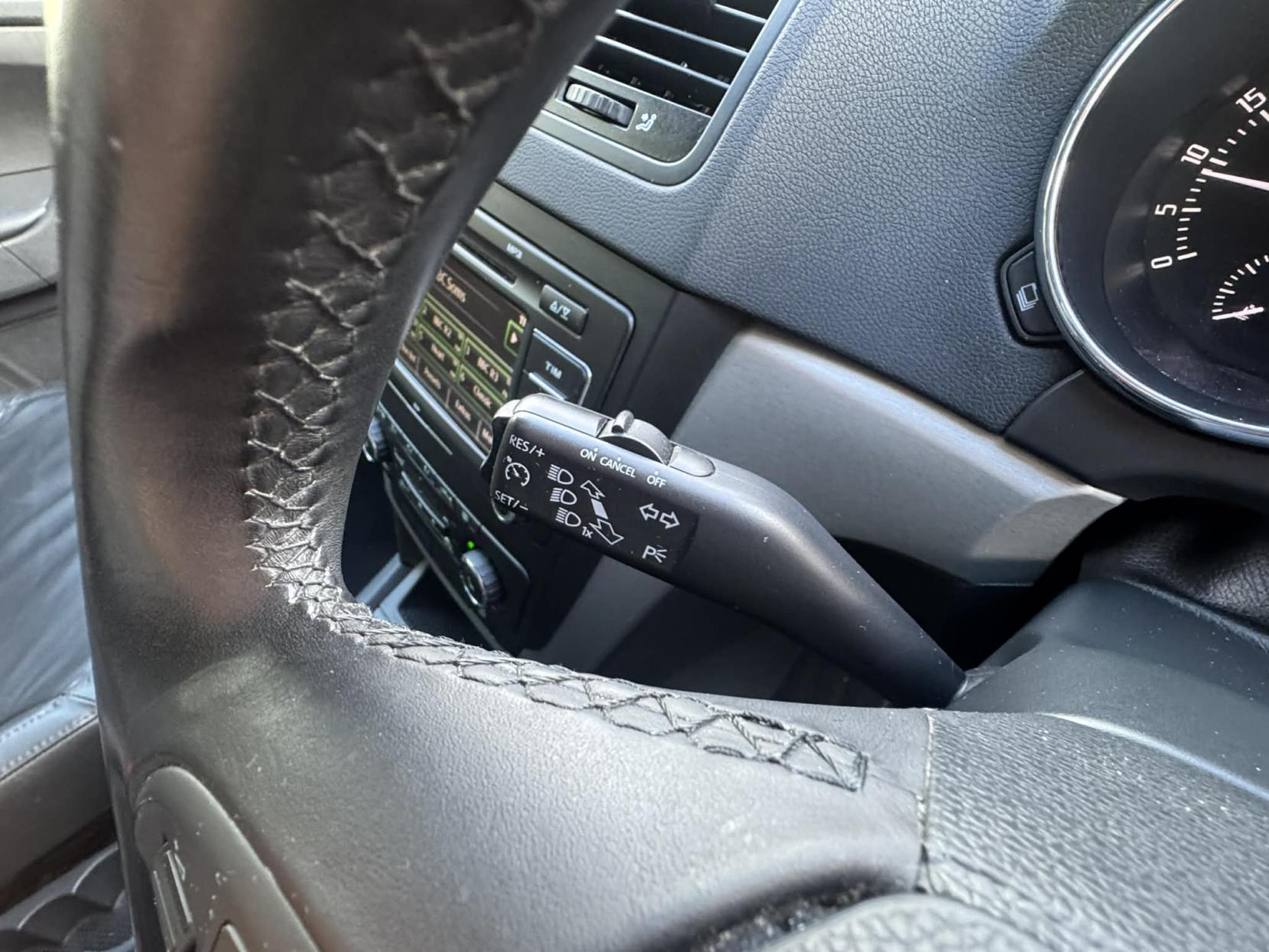 Skoda Yeti 2.0 TDI Elegance SUV 5dr Diesel Manual Euro 5 (110 ps)