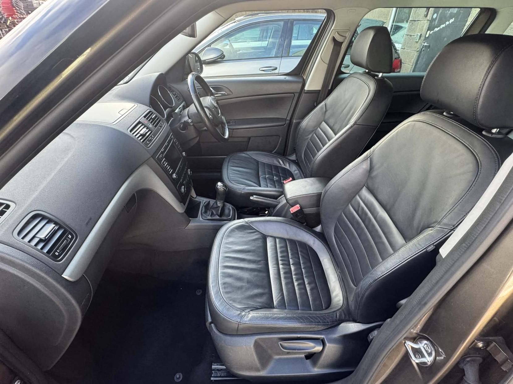 Skoda Yeti 2.0 TDI Elegance SUV 5dr Diesel Manual Euro 5 (110 ps)