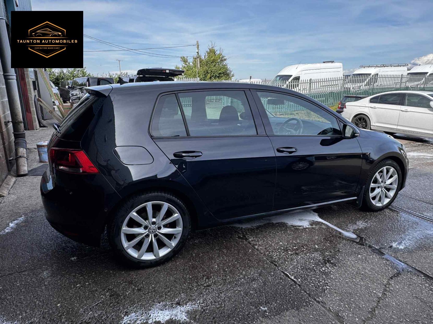 Volkswagen Golf 2.0 TDI BlueMotion Tech GT Hatchback 5dr Diesel Manual Euro 5 (s/s) (150 ps)
