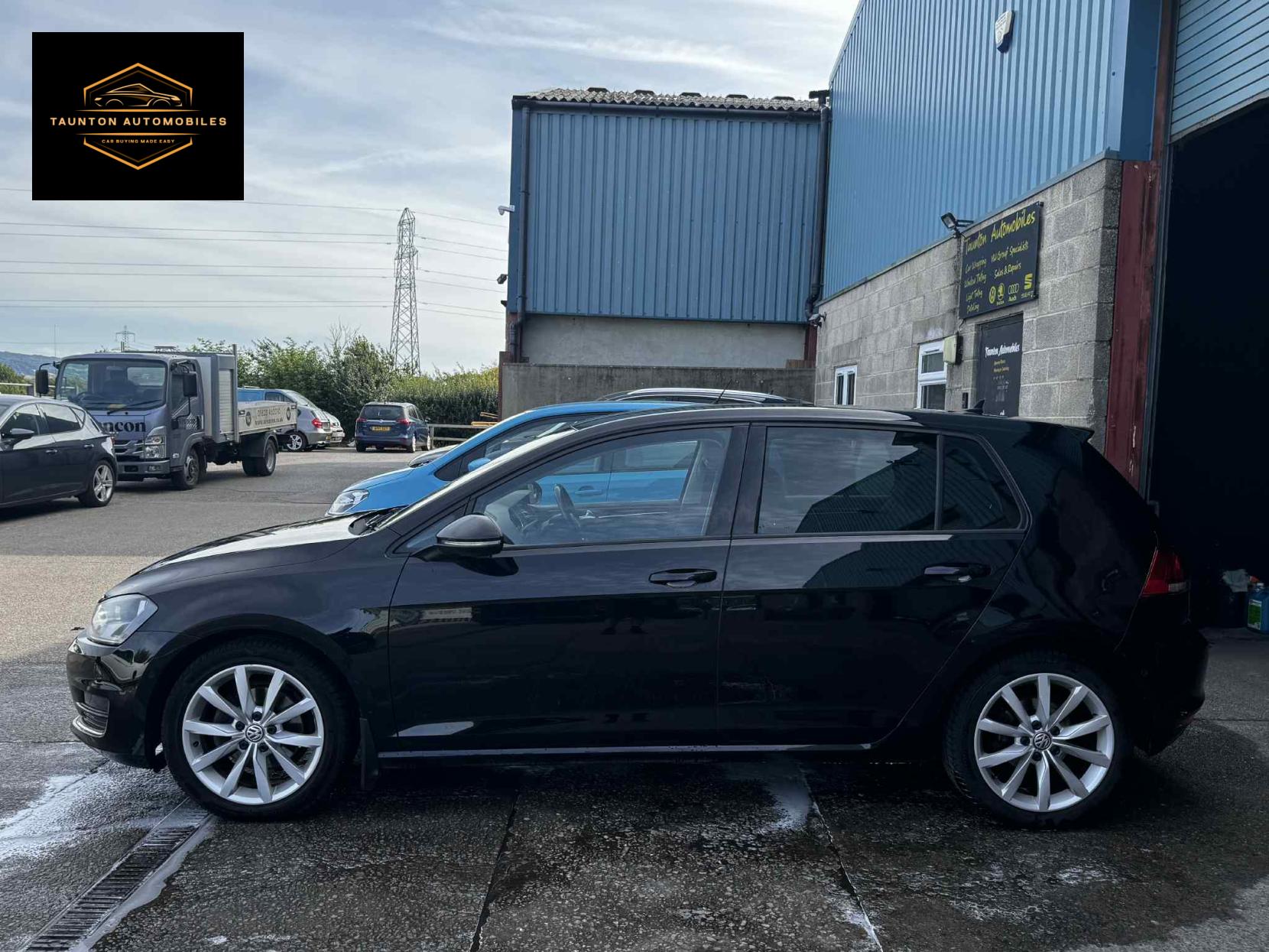 Volkswagen Golf 2.0 TDI BlueMotion Tech GT Hatchback 5dr Diesel Manual Euro 5 (s/s) (150 ps)