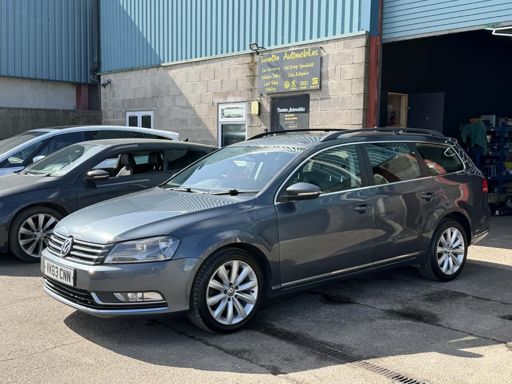 Volkswagen Passat 2.0 TDI BlueMotion Tech Highline Estate 5dr Diesel Manual Euro 5 (s/s) (140 ps)