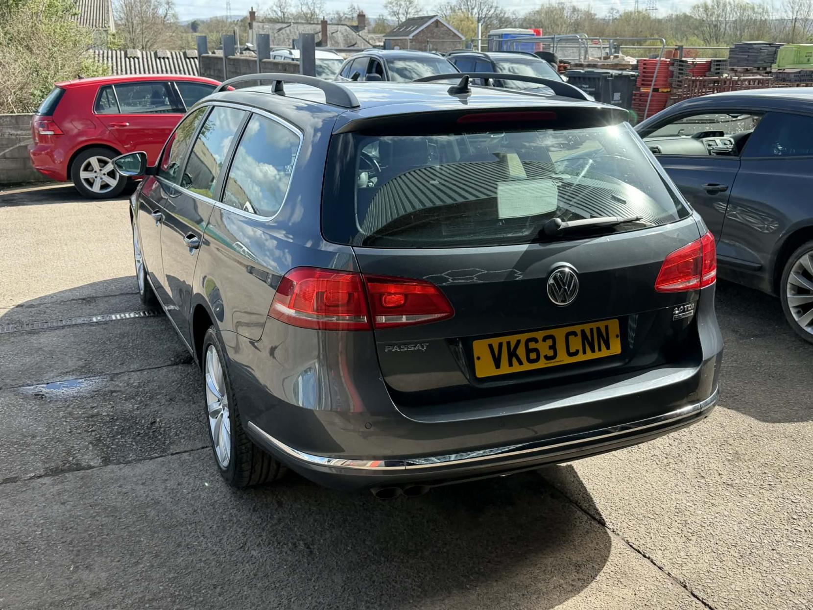 Volkswagen Passat 2.0 TDI BlueMotion Tech Highline Estate 5dr Diesel Manual Euro 5 (s/s) (140 ps)