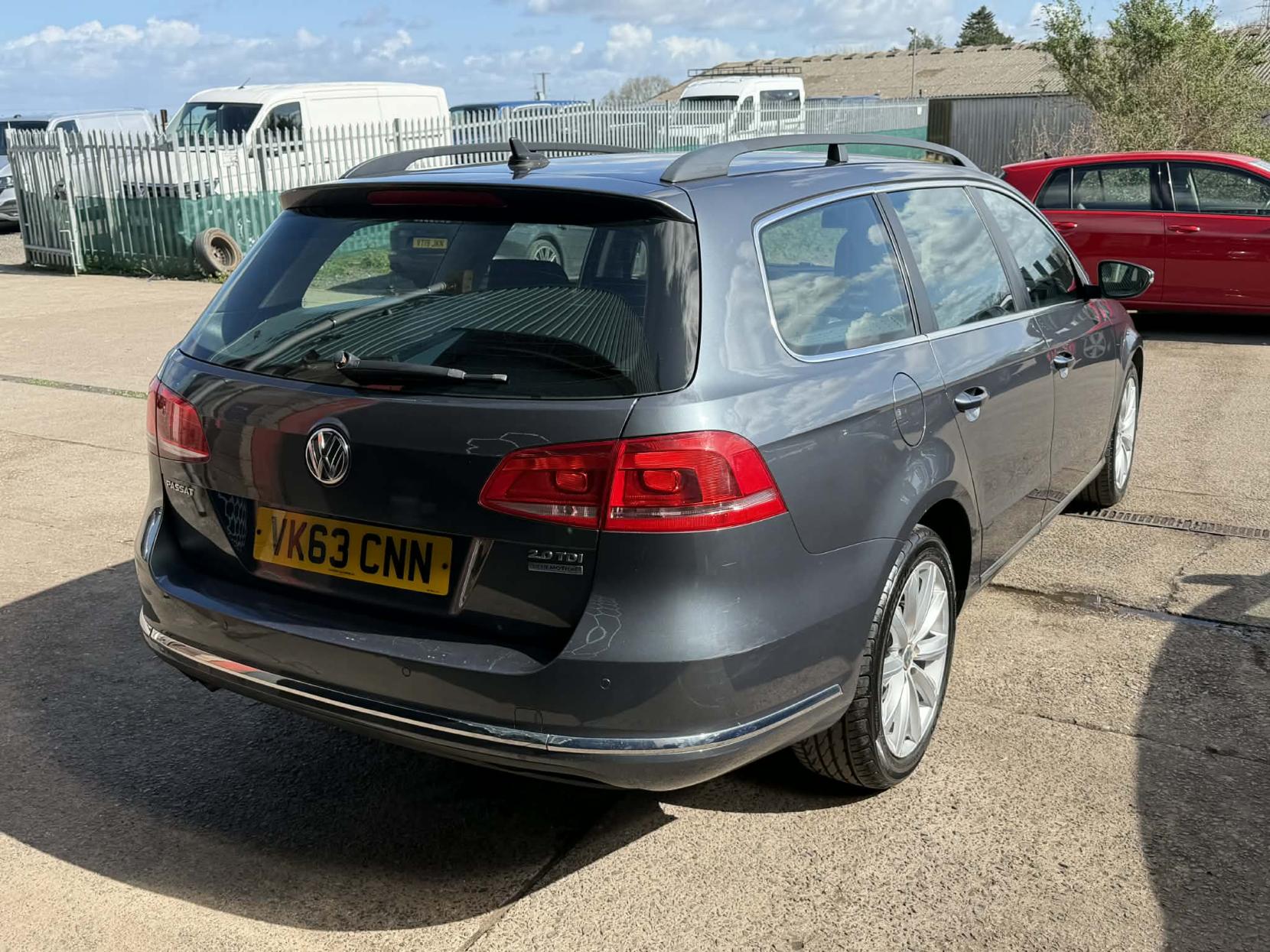 Volkswagen Passat 2.0 TDI BlueMotion Tech Highline Estate 5dr Diesel Manual Euro 5 (s/s) (140 ps)