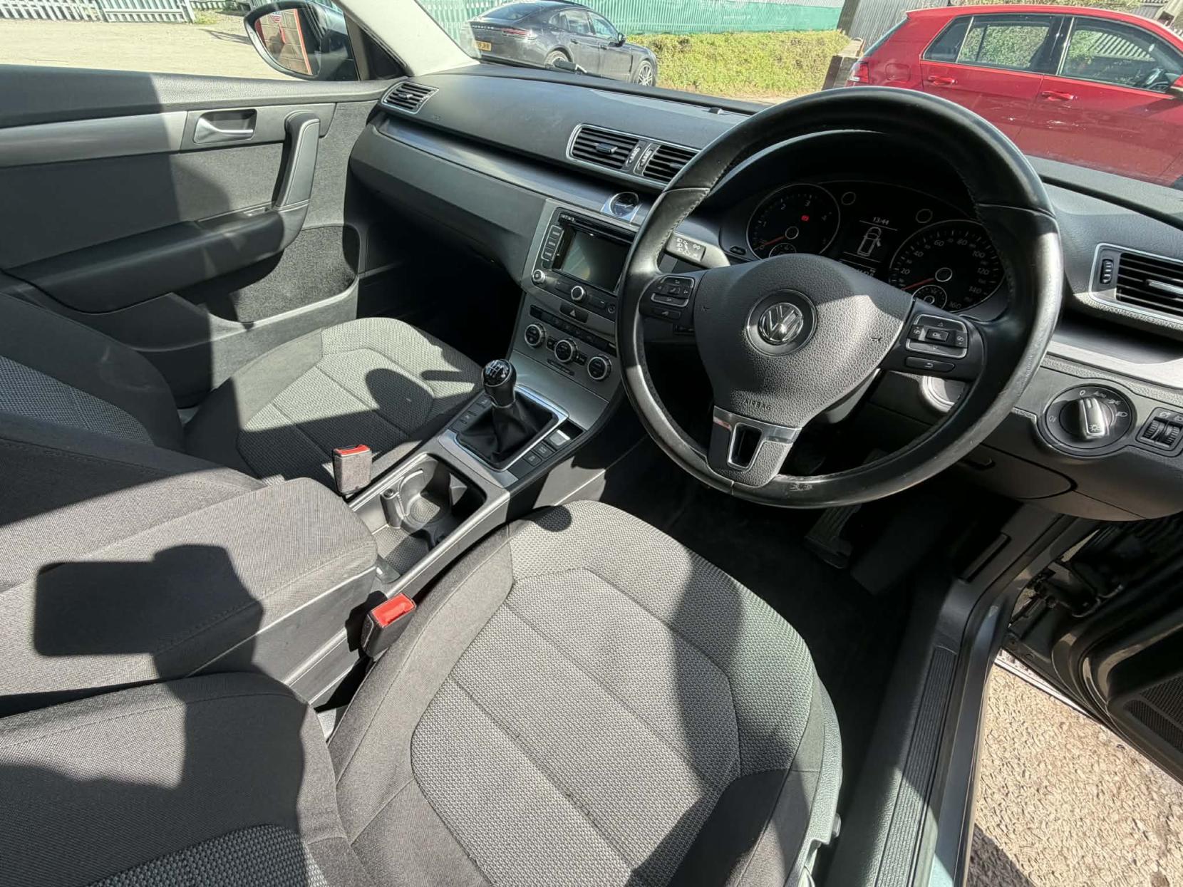 Volkswagen Passat 2.0 TDI BlueMotion Tech Highline Estate 5dr Diesel Manual Euro 5 (s/s) (140 ps)