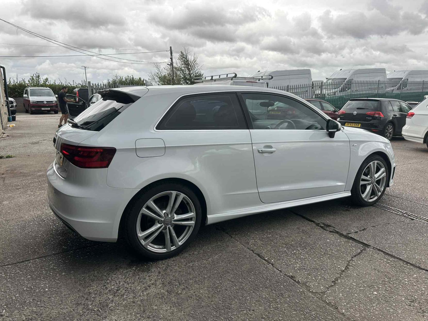 Audi A3 1.4 TFSI S line Hatchback 3dr Petrol Manual Euro 5 (s/s) (122 ps)