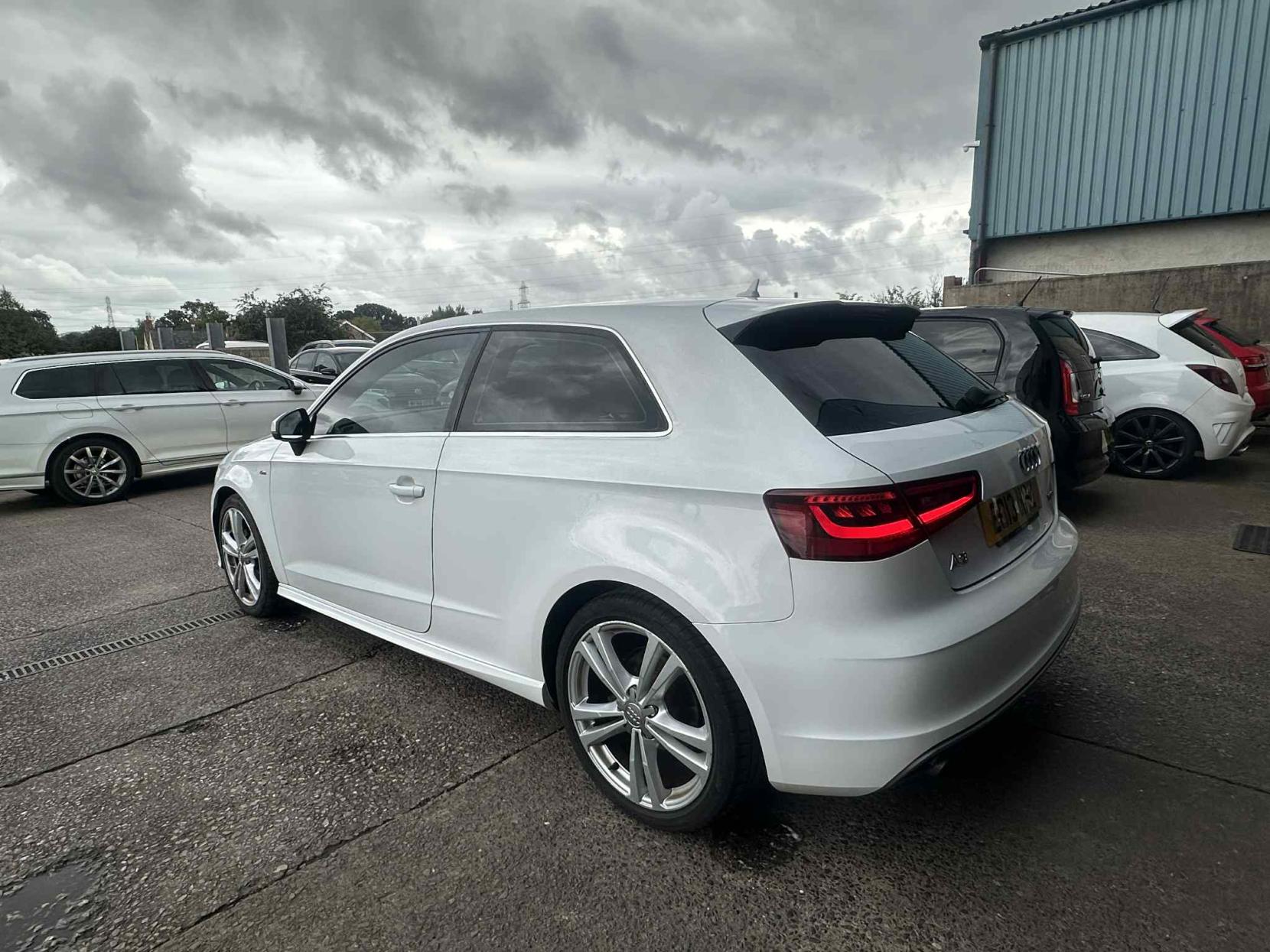 Audi A3 1.4 TFSI S line Hatchback 3dr Petrol Manual Euro 5 (s/s) (122 ps)