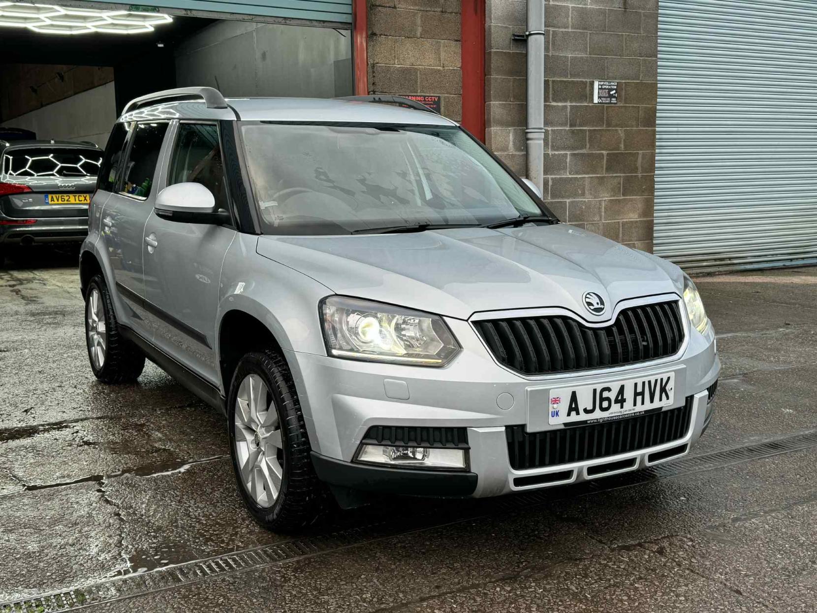 Skoda Yeti 2.0 TDI Elegance Outdoor 5dr Diesel Manual 4WD Euro 5 (140 ps)