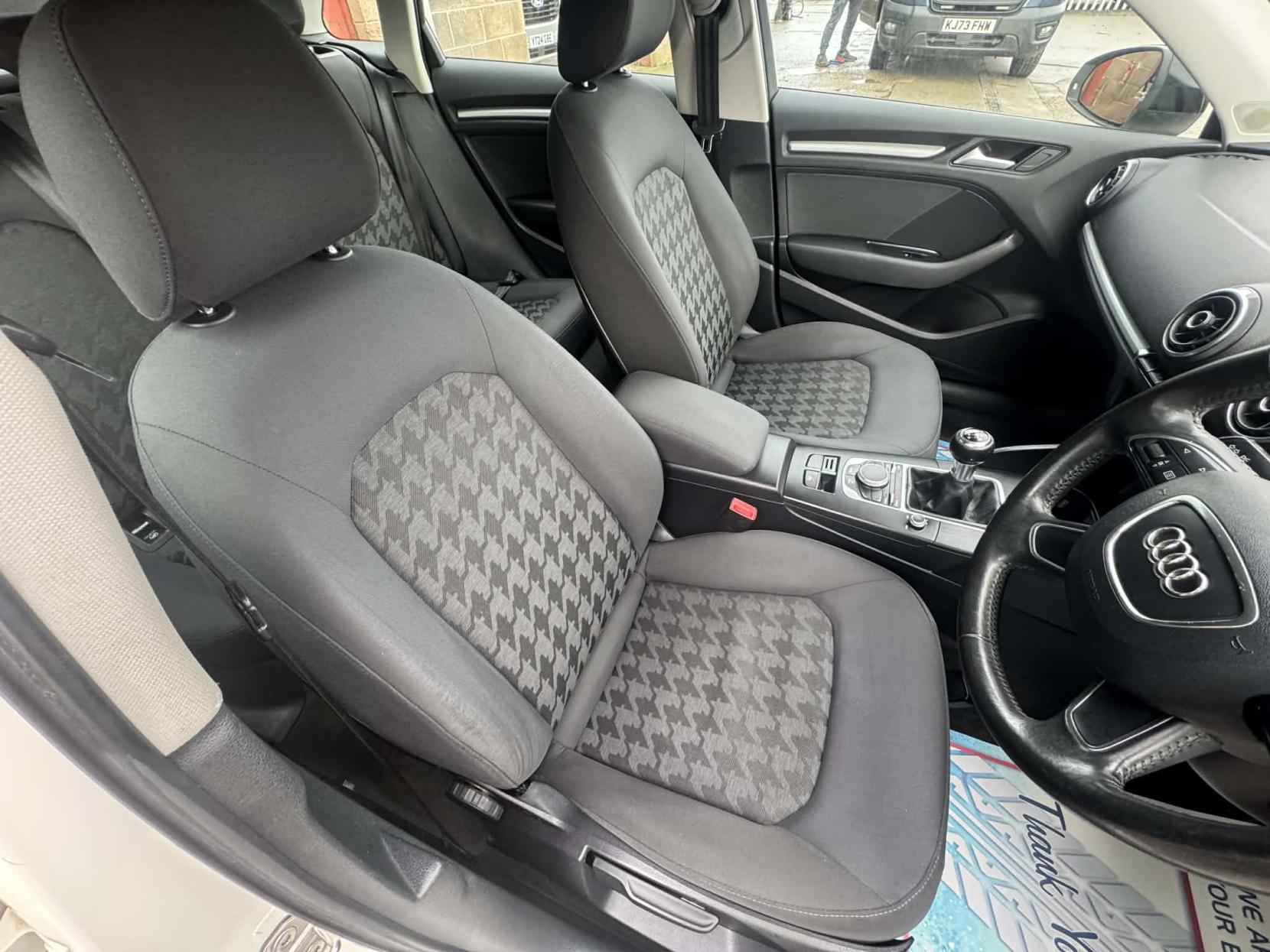 Audi A3 2.0 TDI SE Sportback 5dr Diesel Manual Euro 5 (s/s) (150 ps)