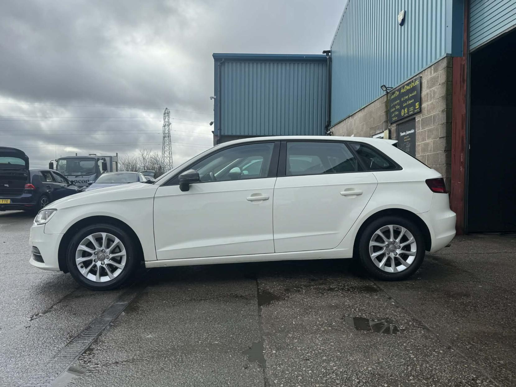 Audi A3 2.0 TDI SE Sportback 5dr Diesel Manual Euro 5 (s/s) (150 ps)