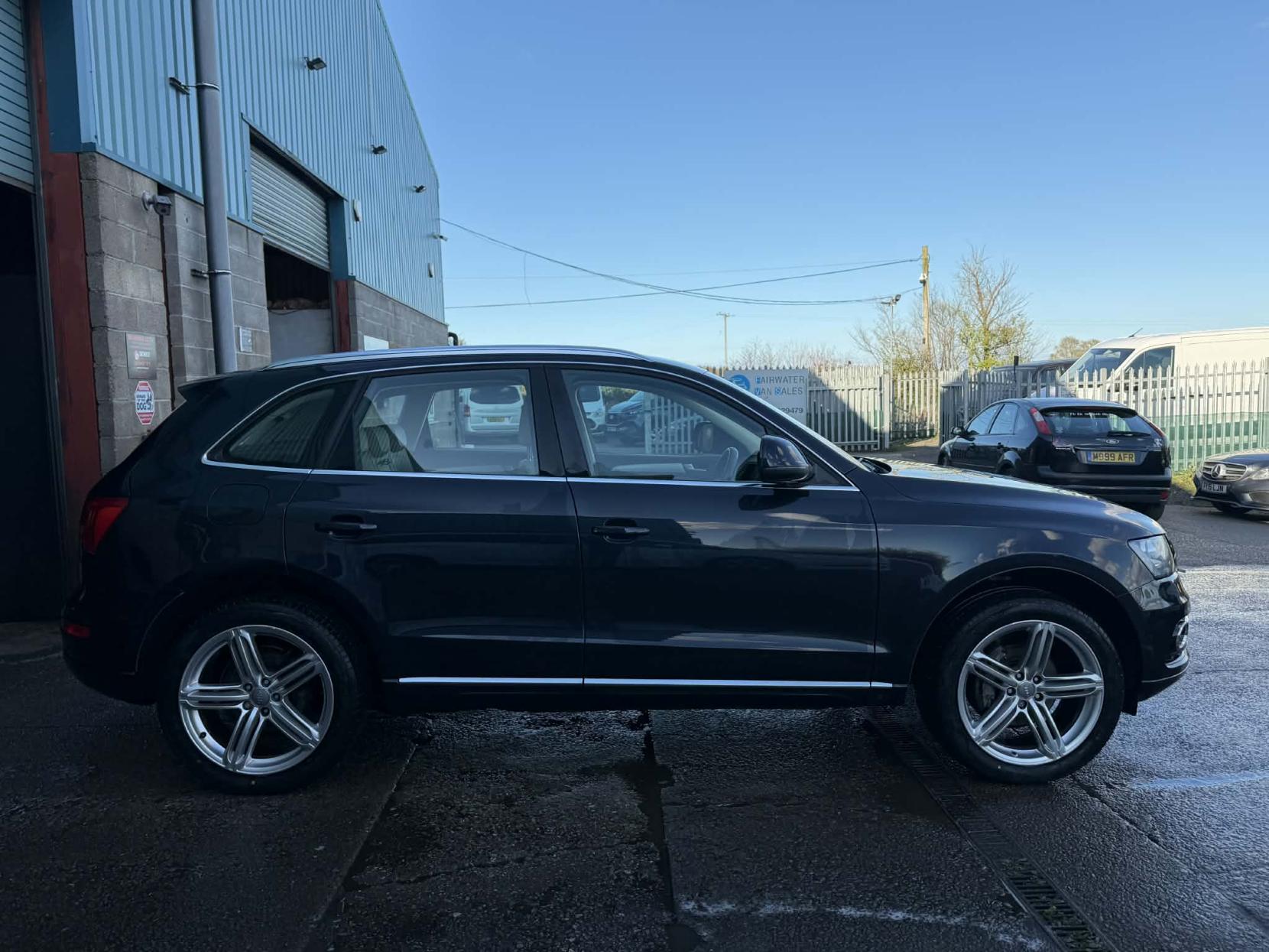 Audi Q5 2.0 TDI SE SUV 5dr Diesel Manual quattro Euro 5 (s/s) (177 ps)