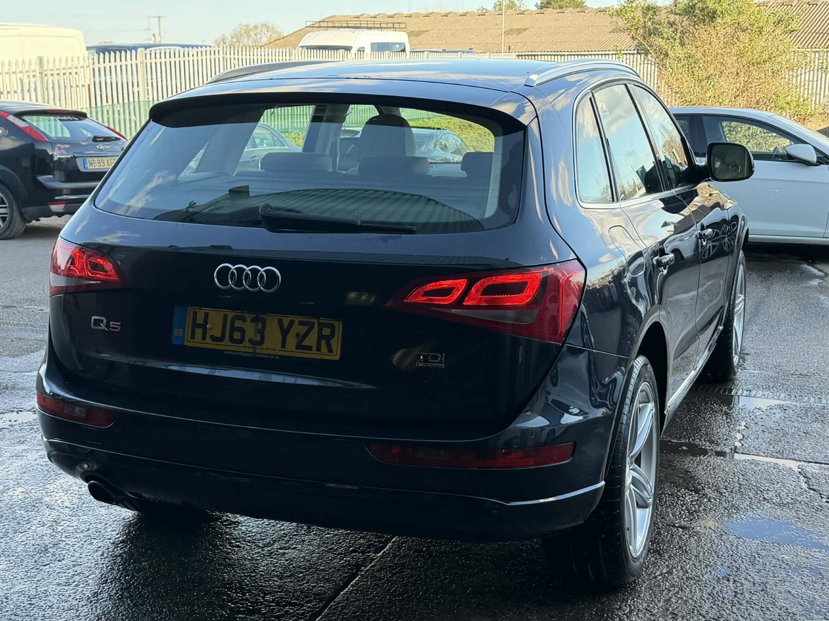 Audi Q5 2.0 TDI SE SUV 5dr Diesel Manual quattro Euro 5 (s/s) (177 ps)