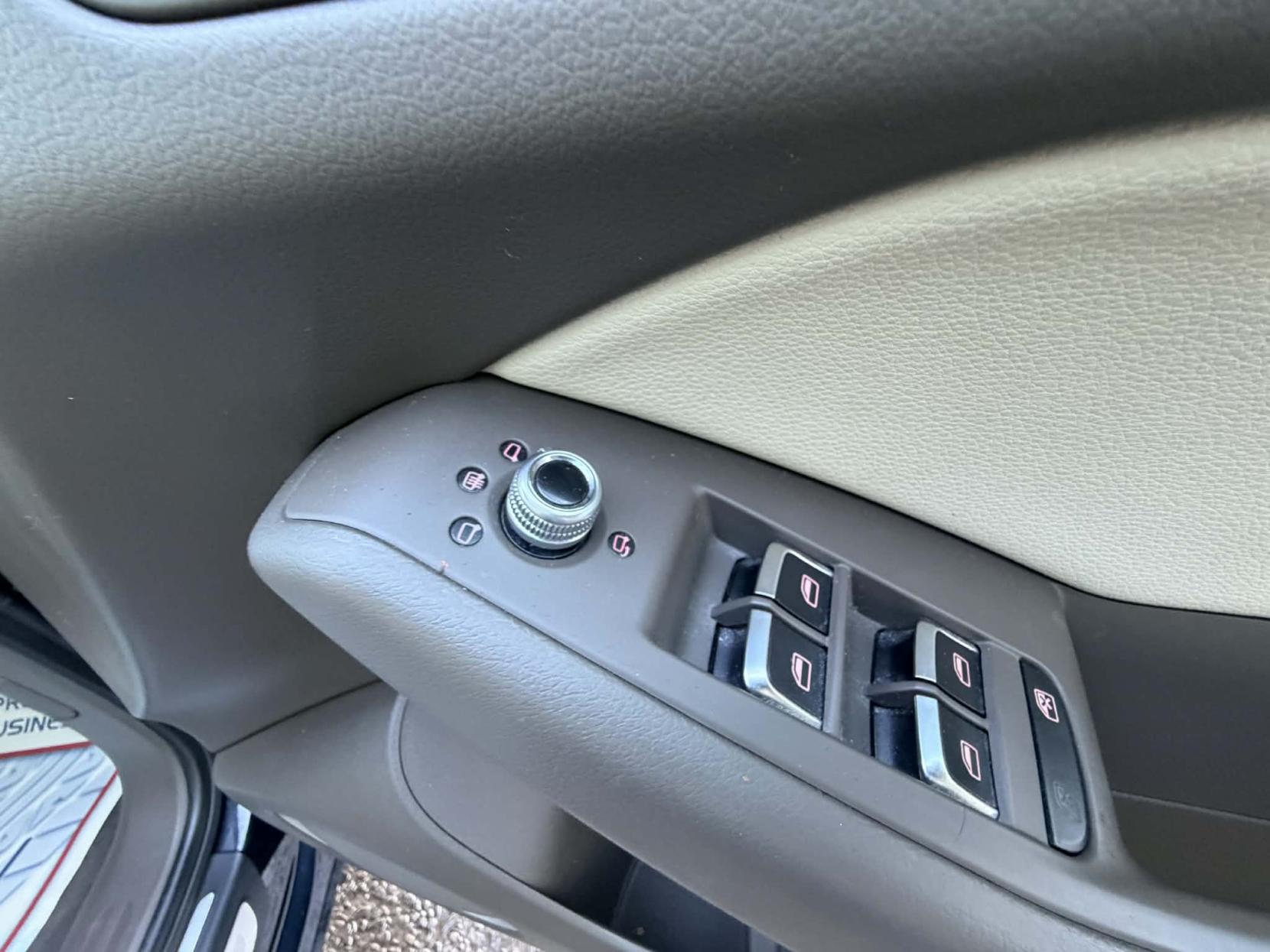 Audi Q5 2.0 TDI SE SUV 5dr Diesel Manual quattro Euro 5 (s/s) (177 ps)