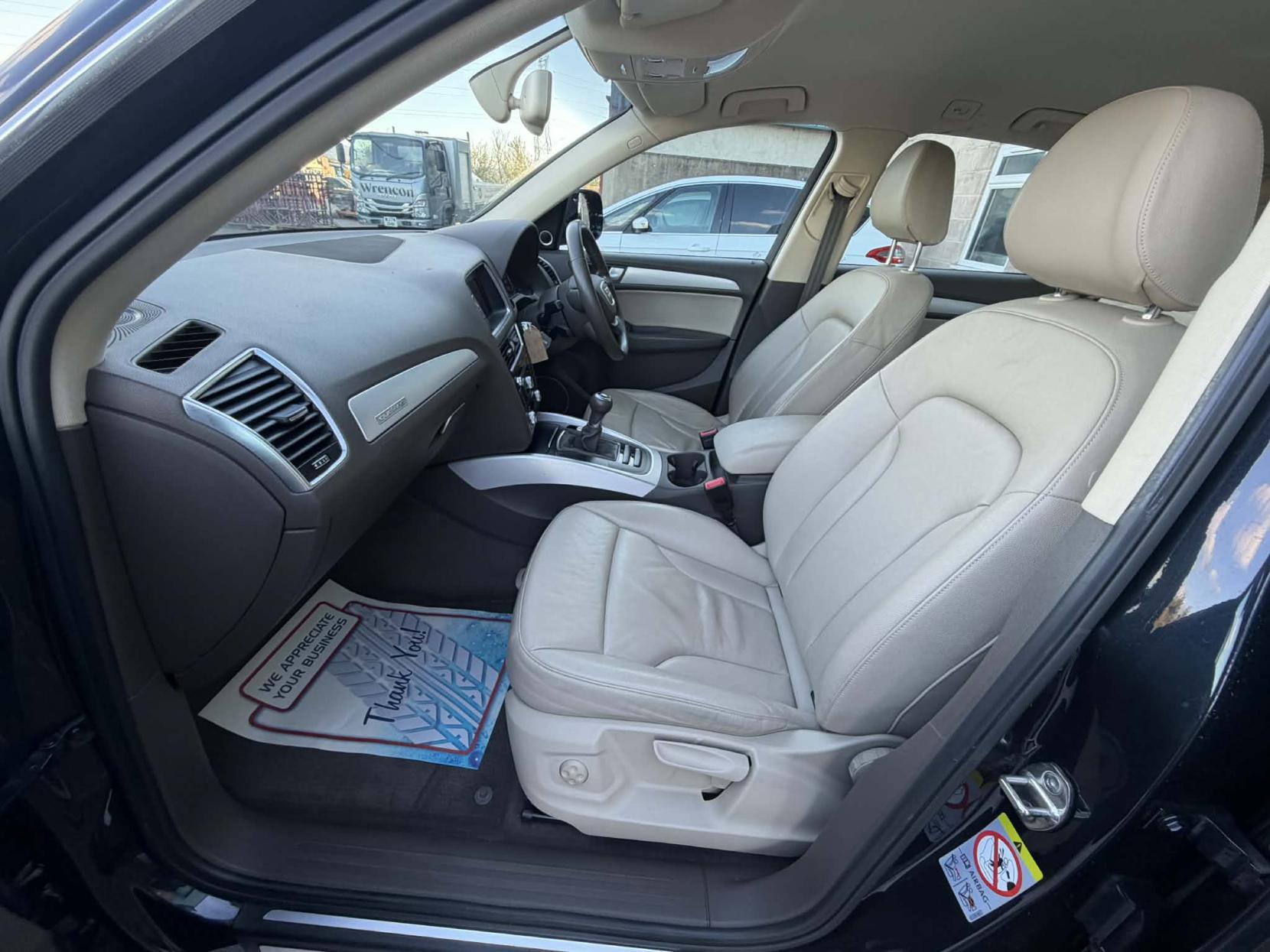 Audi Q5 2.0 TDI SE SUV 5dr Diesel Manual quattro Euro 5 (s/s) (177 ps)