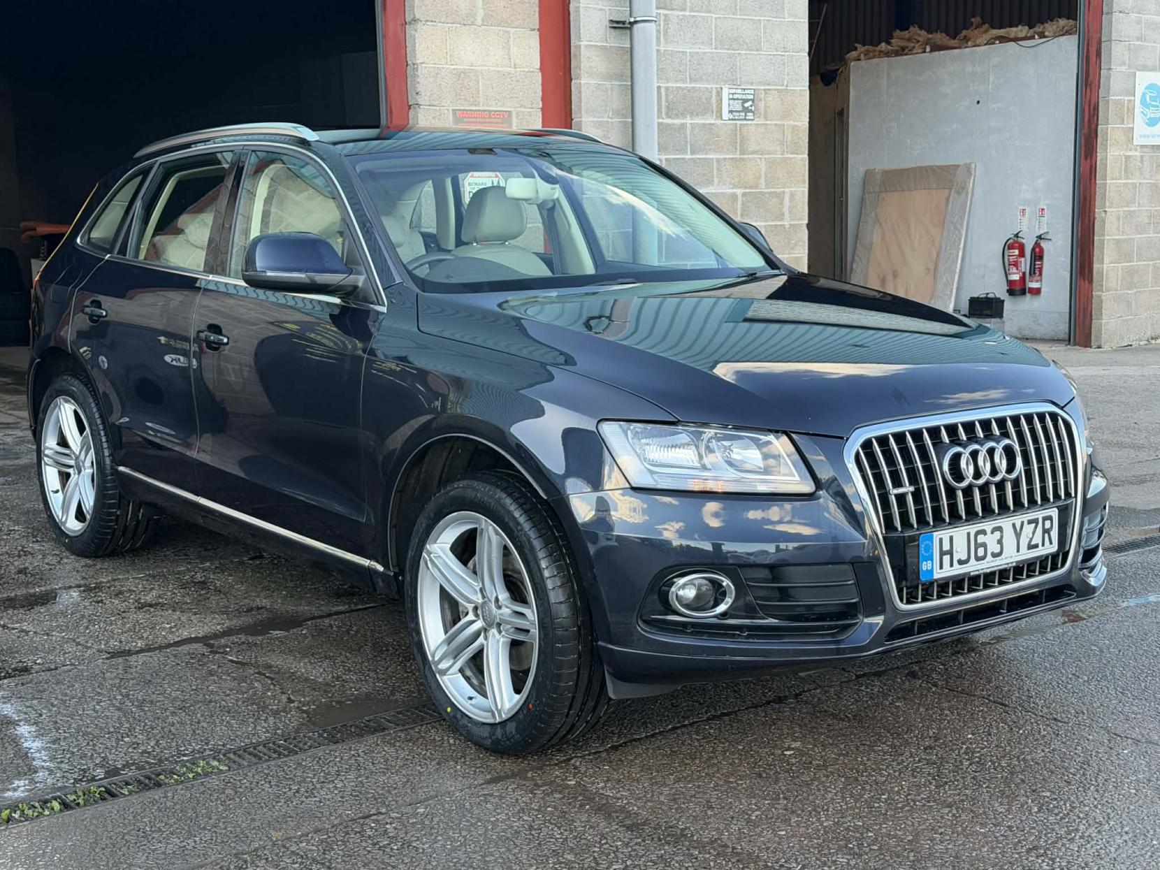 Audi Q5 2.0 TDI SE SUV 5dr Diesel Manual quattro Euro 5 (s/s) (177 ps)