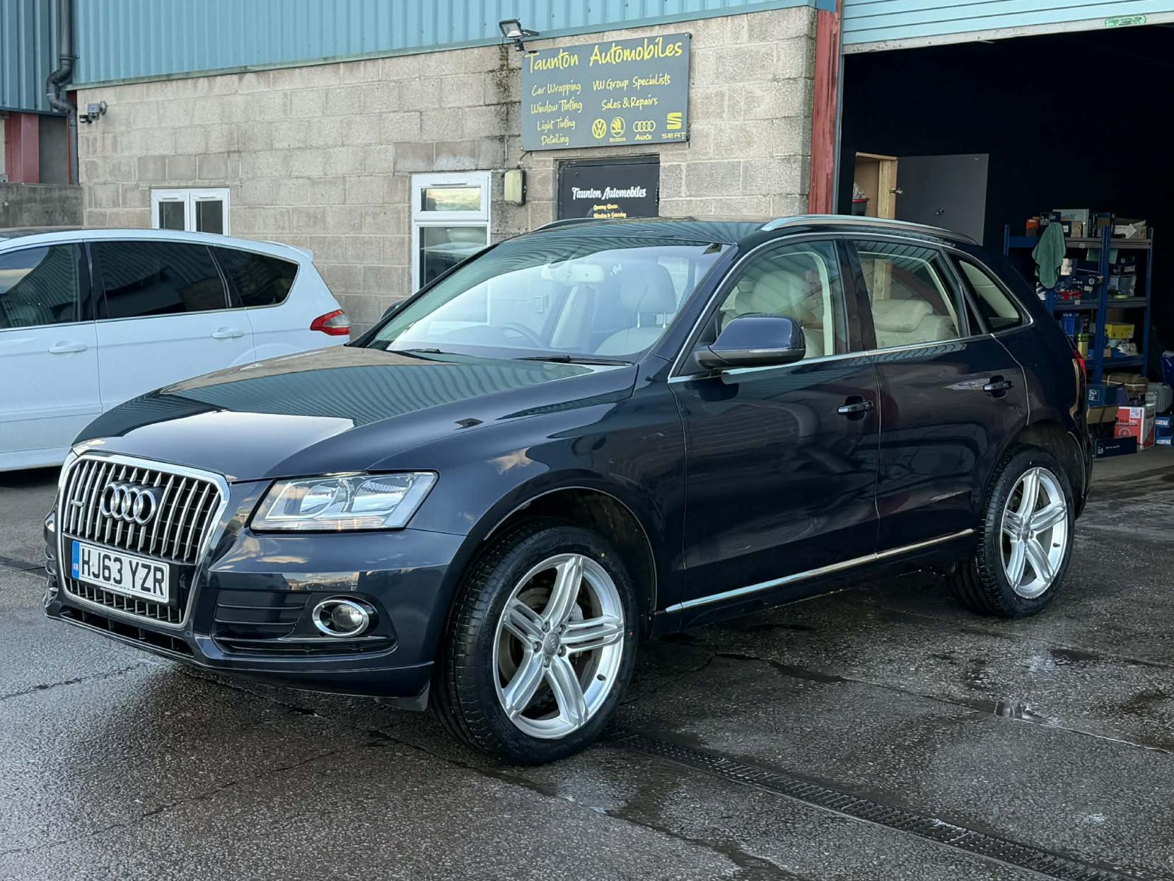 Audi Q5 2.0 TDI SE SUV 5dr Diesel Manual quattro Euro 5 (s/s) (177 ps)
