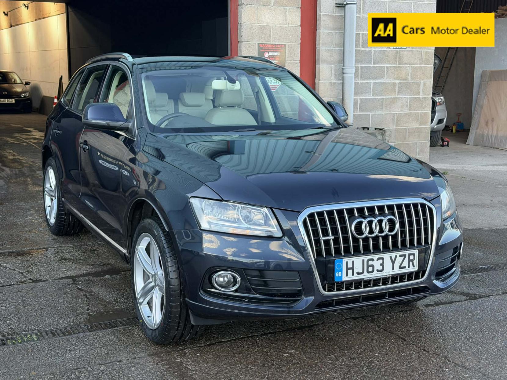 Audi Q5 2.0 TDI SE SUV 5dr Diesel Manual quattro Euro 5 (s/s) (177 ps)