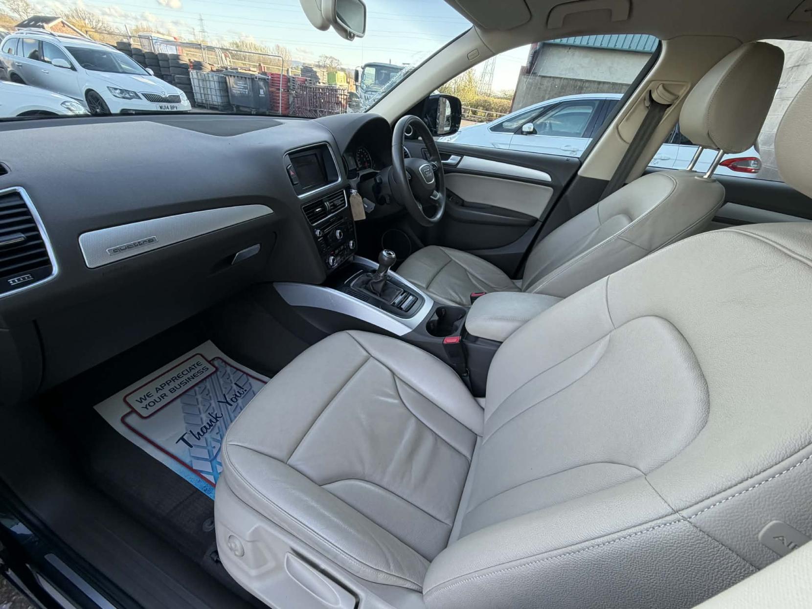 Audi Q5 2.0 TDI SE SUV 5dr Diesel Manual quattro Euro 5 (s/s) (177 ps)