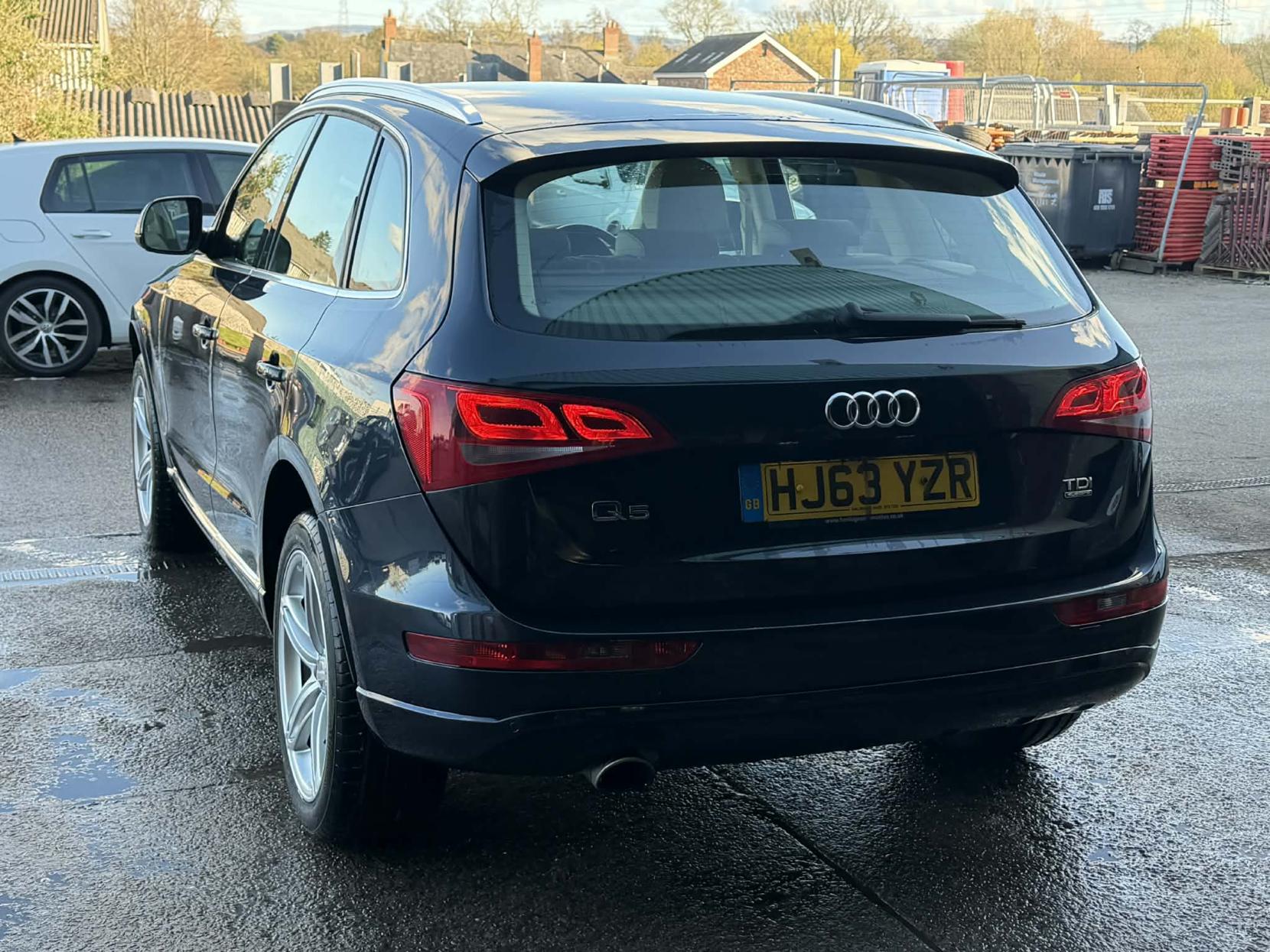 Audi Q5 2.0 TDI SE SUV 5dr Diesel Manual quattro Euro 5 (s/s) (177 ps)