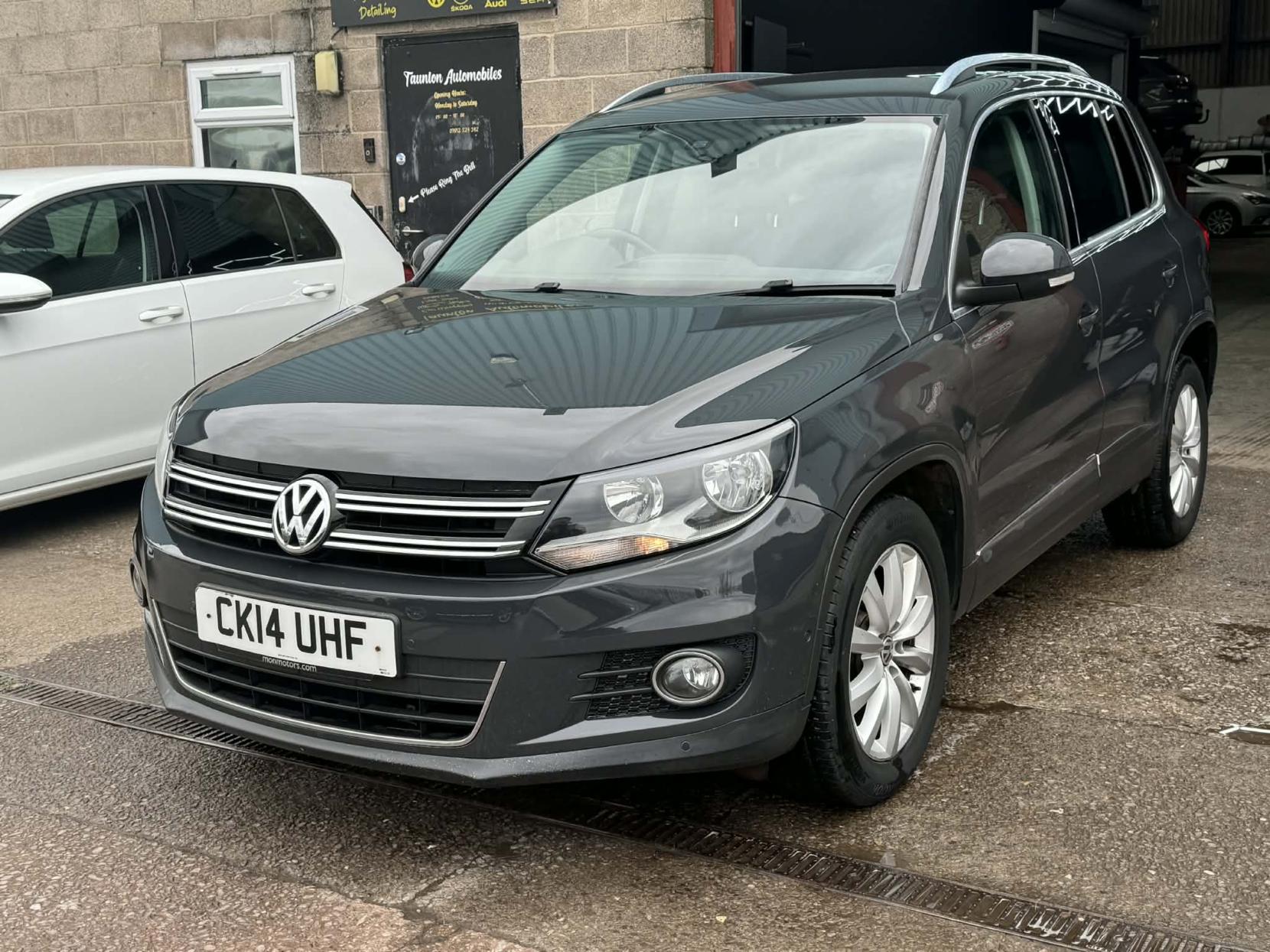 Volkswagen Tiguan 2.0 TDI BlueMotion Tech Match SUV 5dr Diesel Manual 2WD Euro 5 (s/s) (140 ps)