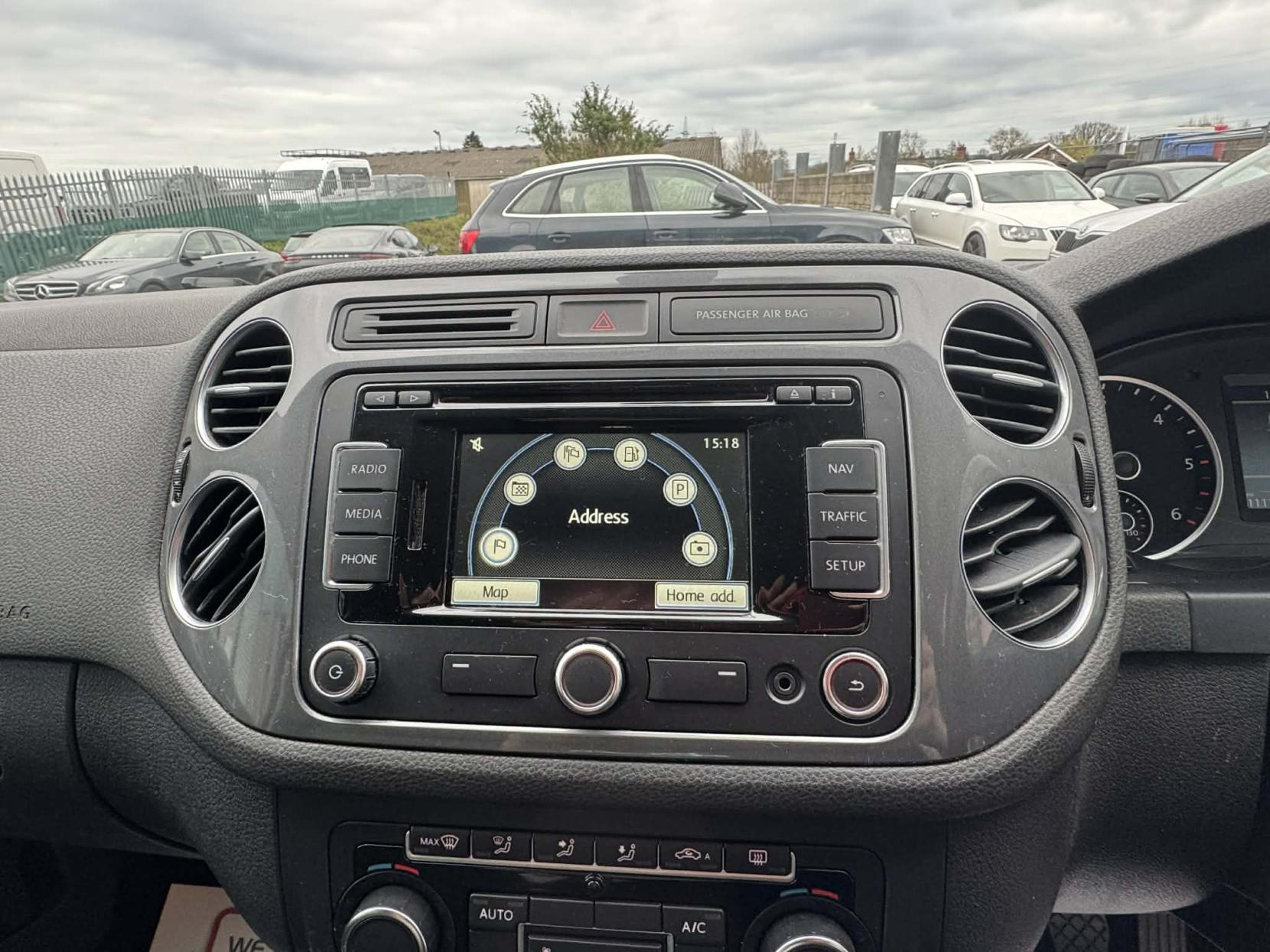 Volkswagen Tiguan 2.0 TDI BlueMotion Tech Match SUV 5dr Diesel Manual 2WD Euro 5 (s/s) (140 ps)