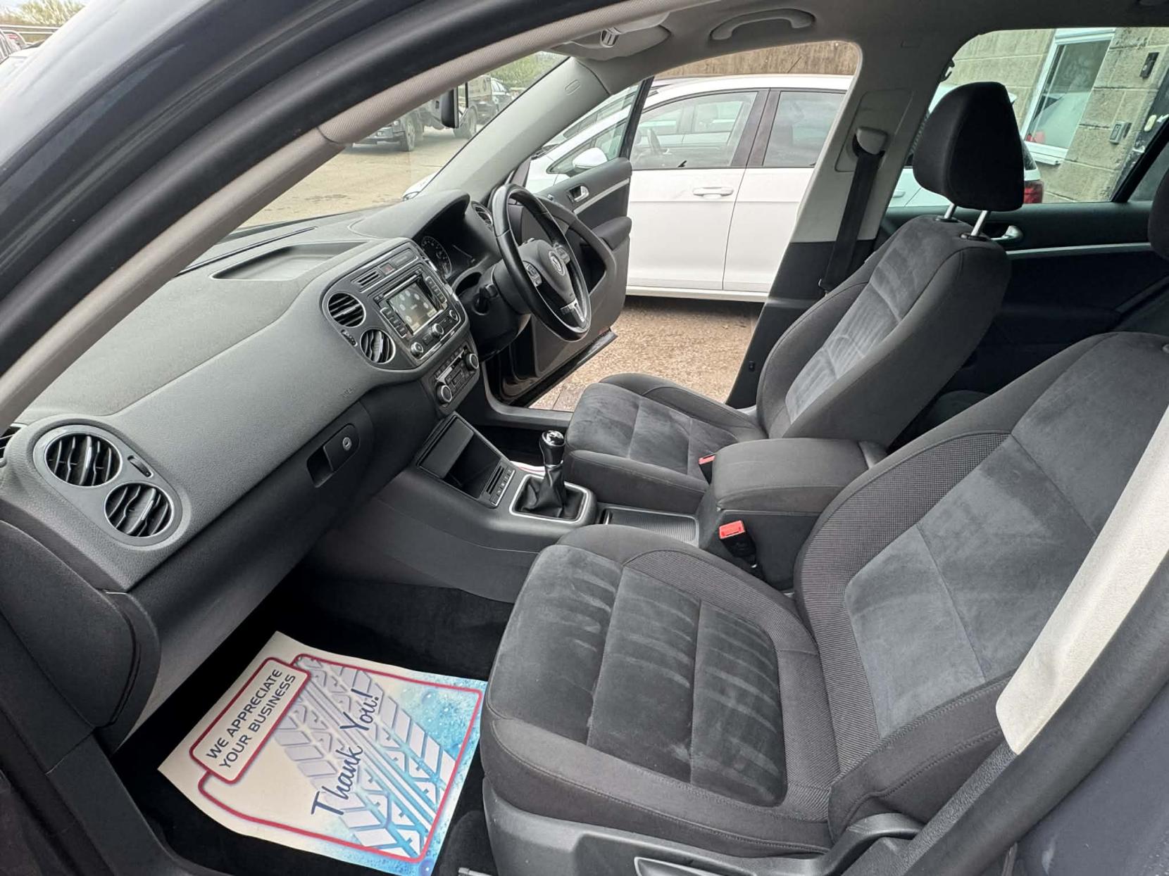 Volkswagen Tiguan 2.0 TDI BlueMotion Tech Match SUV 5dr Diesel Manual 2WD Euro 5 (s/s) (140 ps)