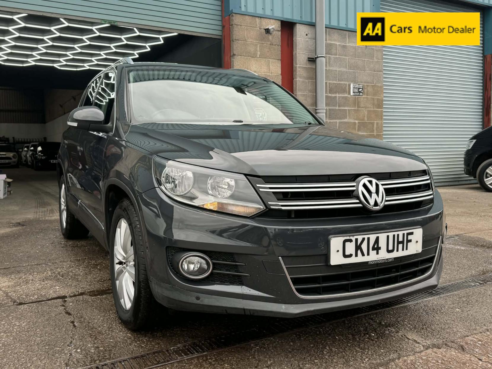 Volkswagen Tiguan 2.0 TDI BlueMotion Tech Match SUV 5dr Diesel Manual 2WD Euro 5 (s/s) (140 ps)