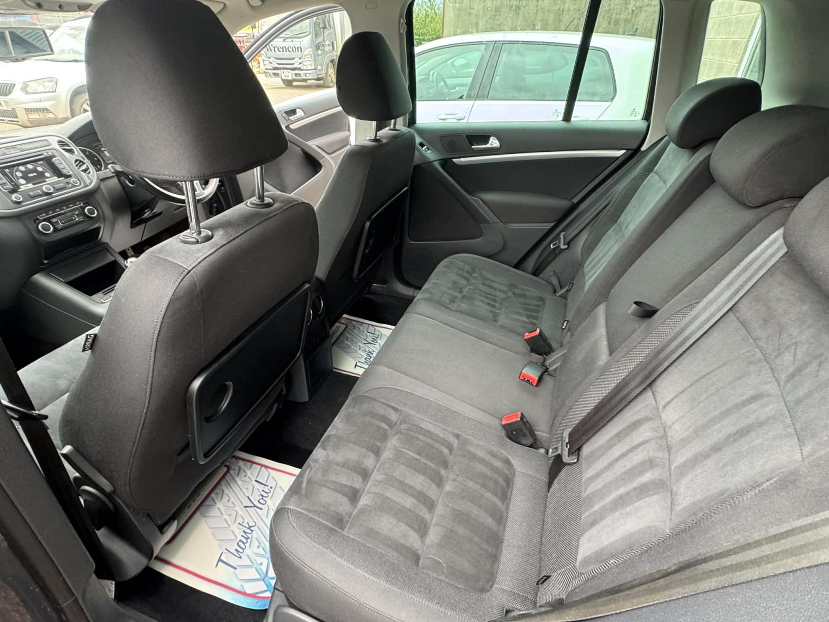 Volkswagen Tiguan 2.0 TDI BlueMotion Tech Match SUV 5dr Diesel Manual 2WD Euro 5 (s/s) (140 ps)