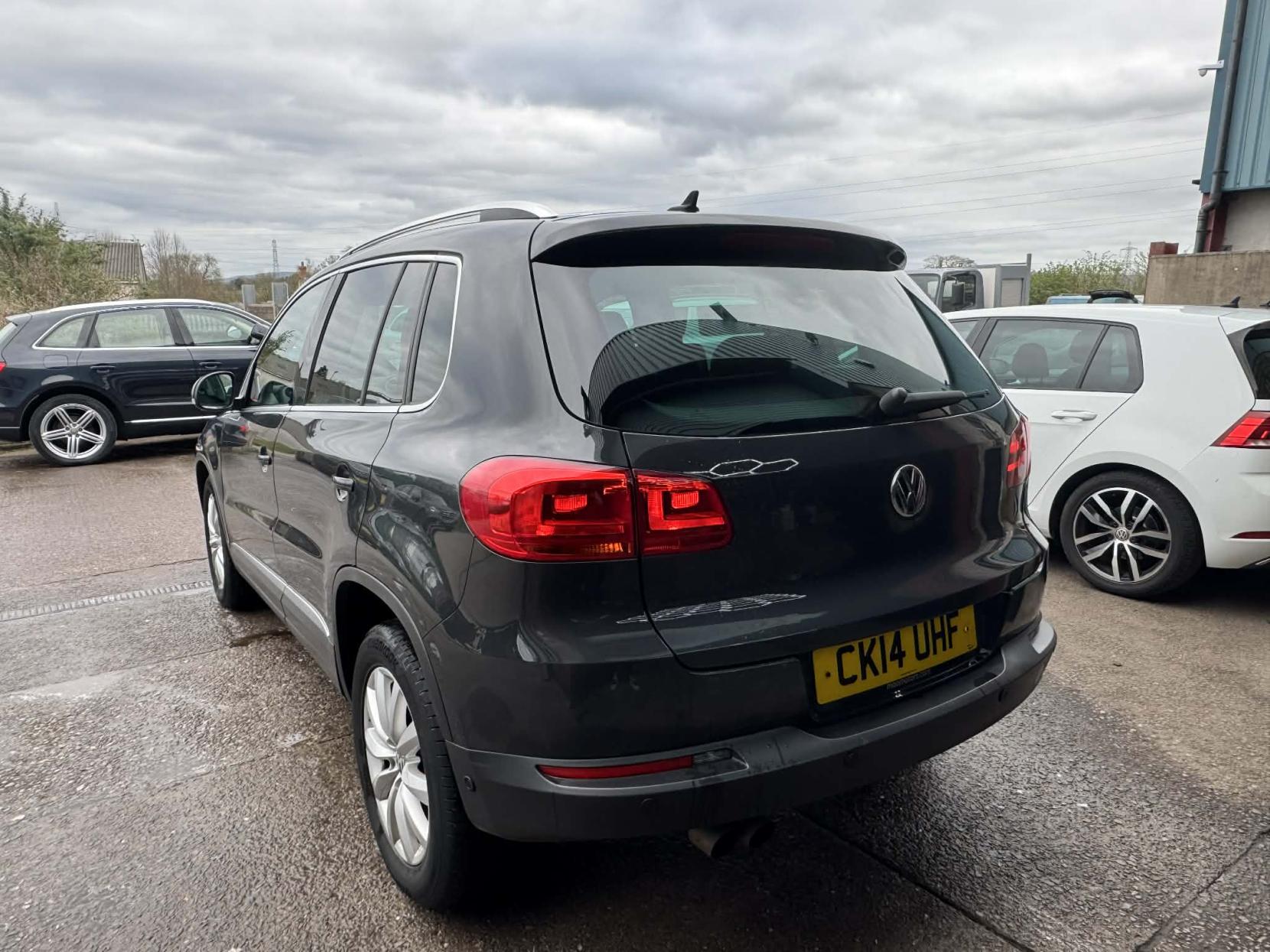 Volkswagen Tiguan 2.0 TDI BlueMotion Tech Match SUV 5dr Diesel Manual 2WD Euro 5 (s/s) (140 ps)