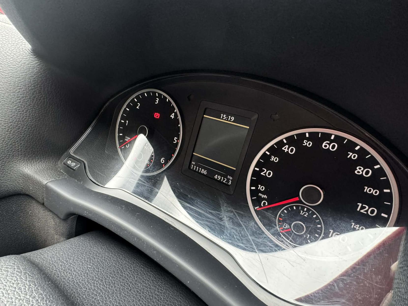 Volkswagen Tiguan 2.0 TDI BlueMotion Tech Match SUV 5dr Diesel Manual 2WD Euro 5 (s/s) (140 ps)